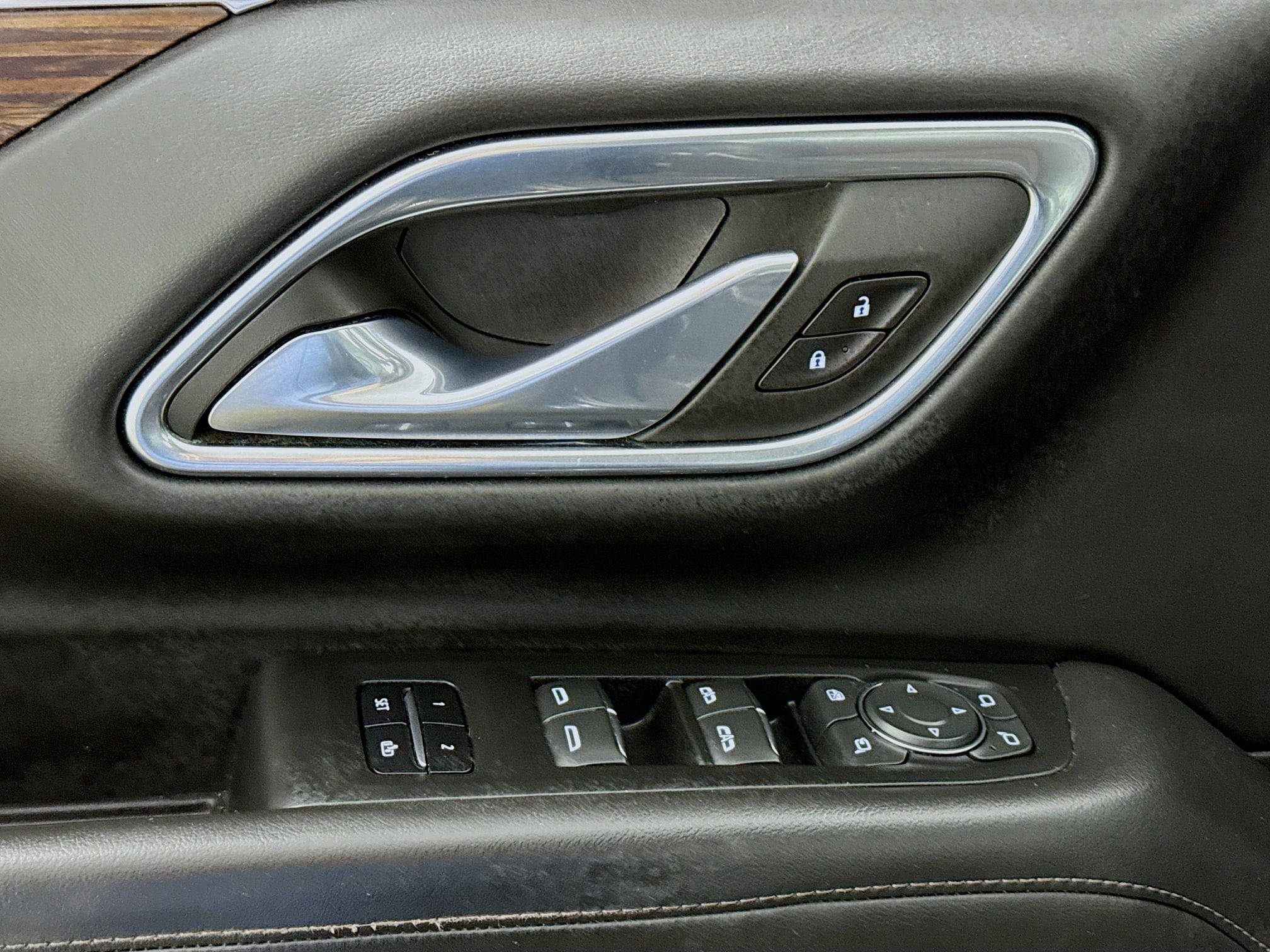2023 Chevrolet Suburban High Country - Photo 22