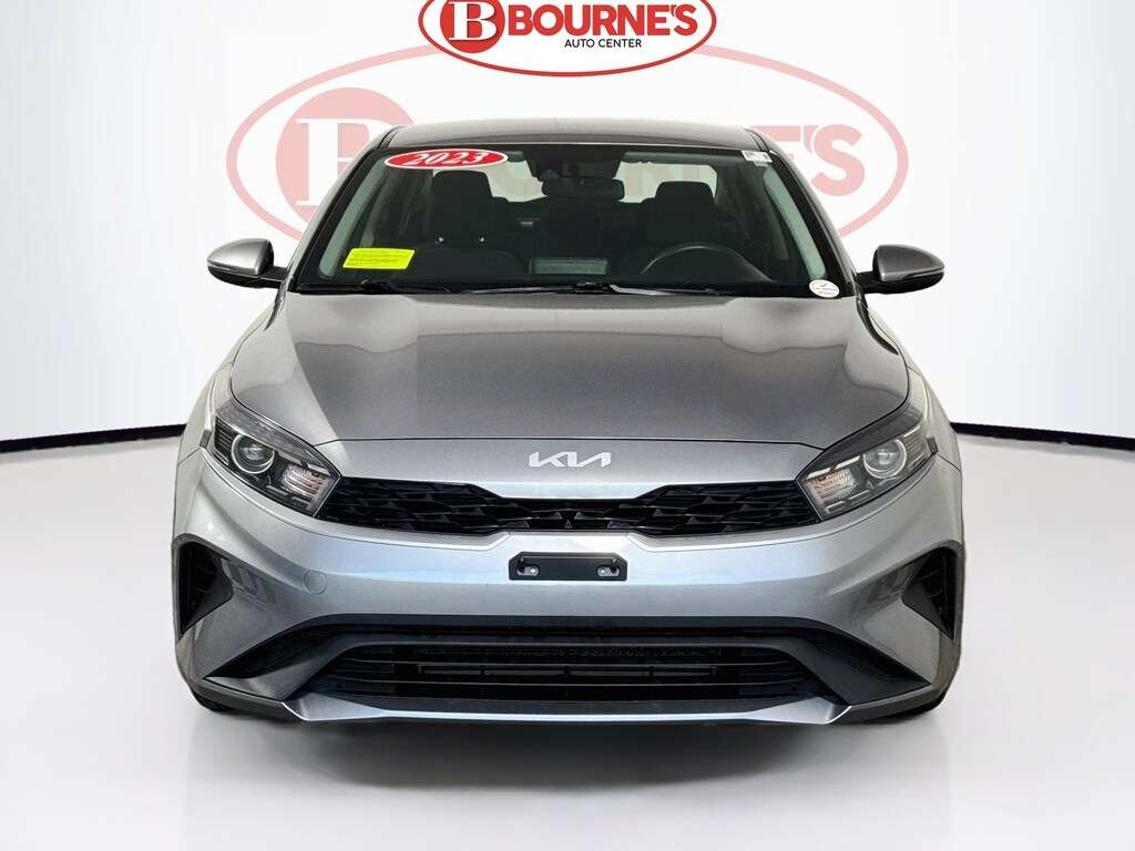 Used 2023 Kia Forte LXS w/Android Auto & Apple Carplay Sedan
