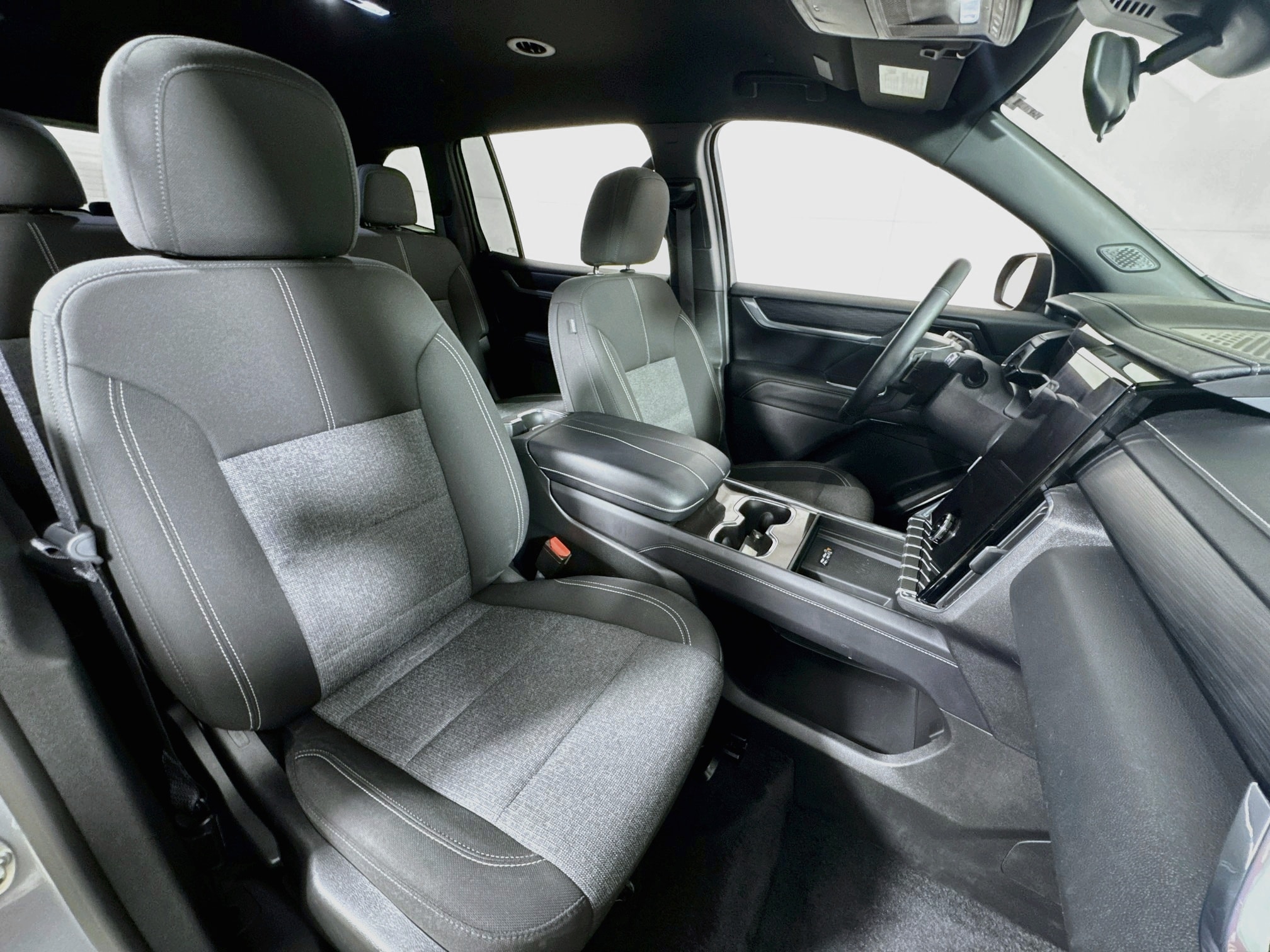 2025 GMC Acadia Elevation - Photo 30