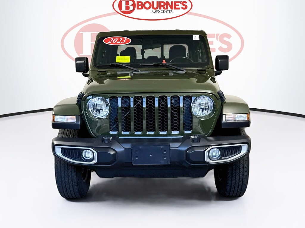 Used 2023 Jeep Gladiator Sport S 4x4 w/Heated Seats & Steering Wheel Truck Crew Cab