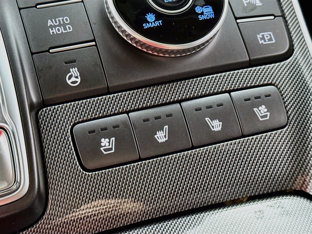 Used 2023 Hyundai Santa Fe Plug-In Hybrid Limited AWD w/Smarkpark,Navi,Leather,PanoSunroof SUV