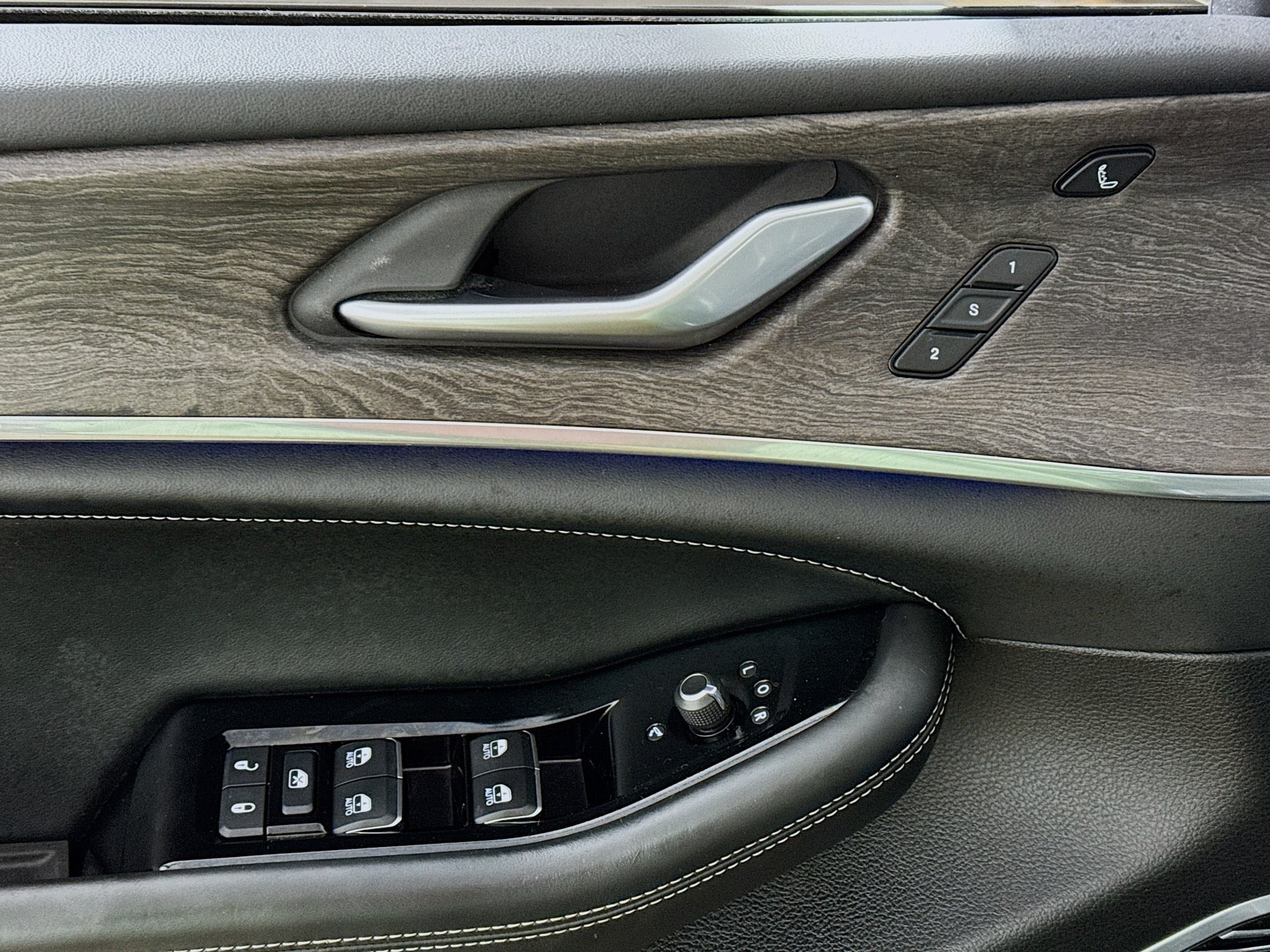 2022 Jeep Grand Cherokee Overland 4xe - Photo 21