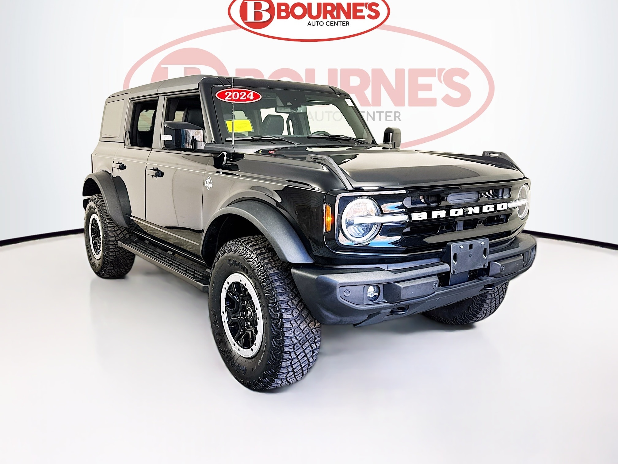 2024 Ford Bronco 4-Door Outer Banks's photo