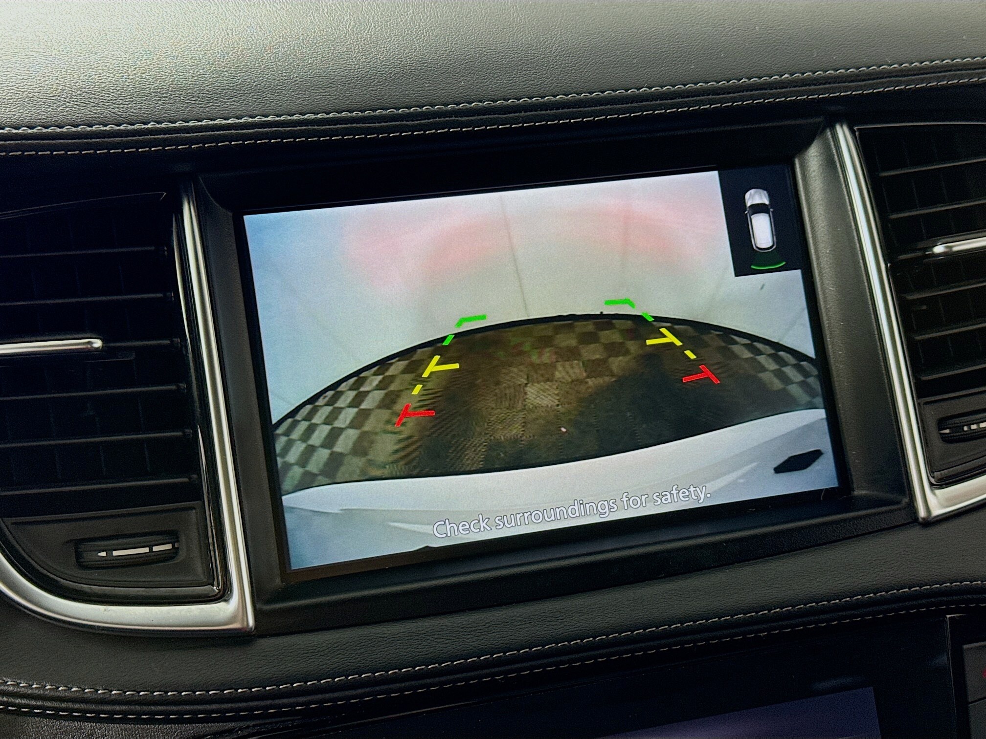 2023 Infiniti QX50 Luxe AWD photo 2