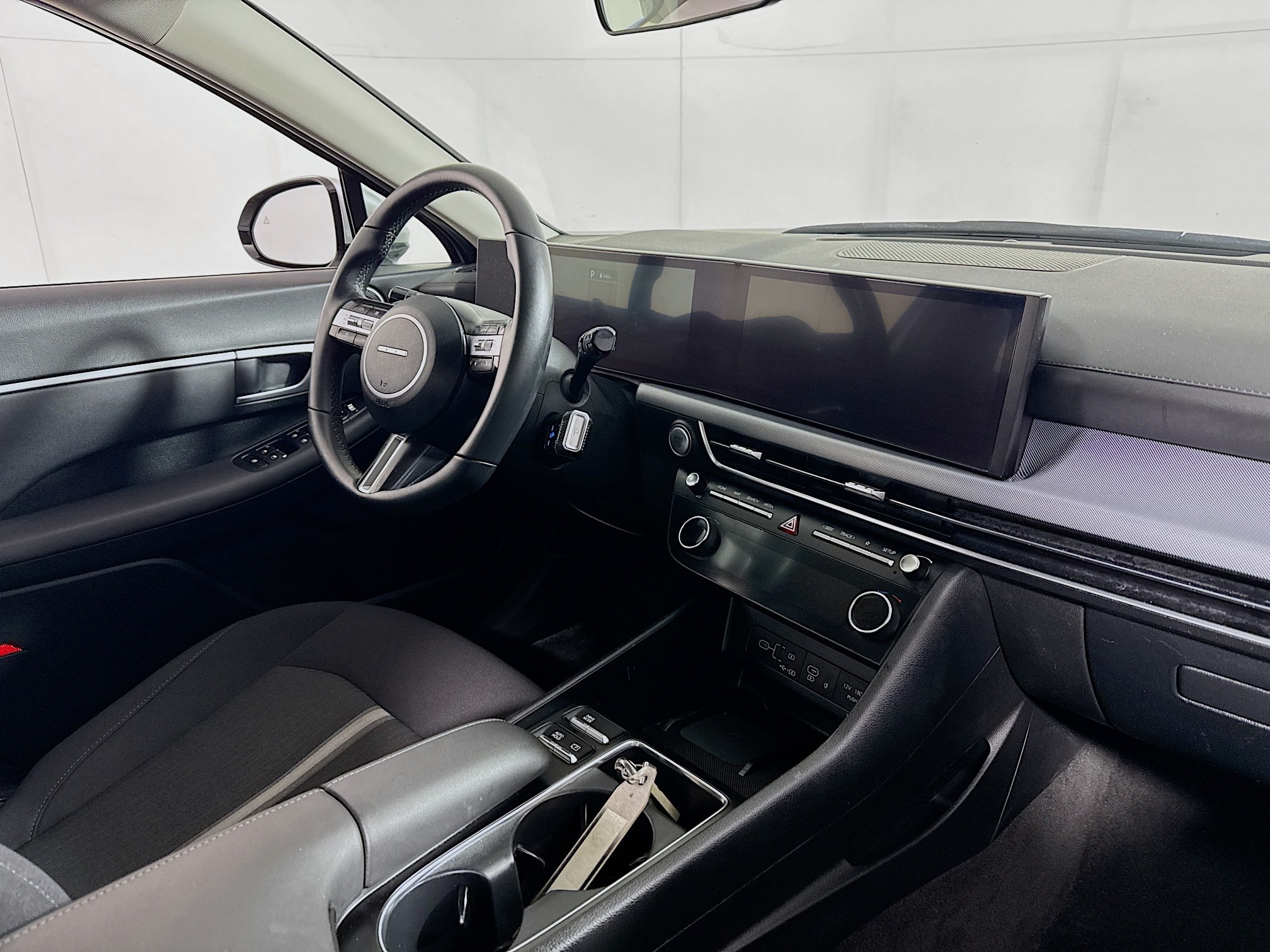 2025 Hyundai Sonata Hybrid SEL - Photo 27