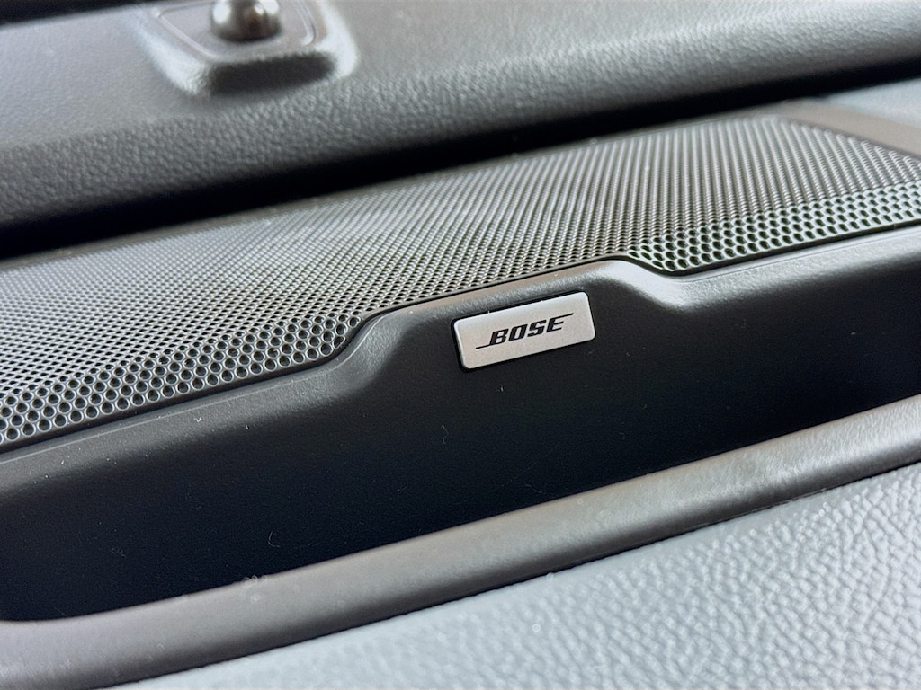 Used 2019 Chevrolet Colorado Crew Cab Z71 4WD w/Heated Seats,Bose Audio Truck Crew Cab