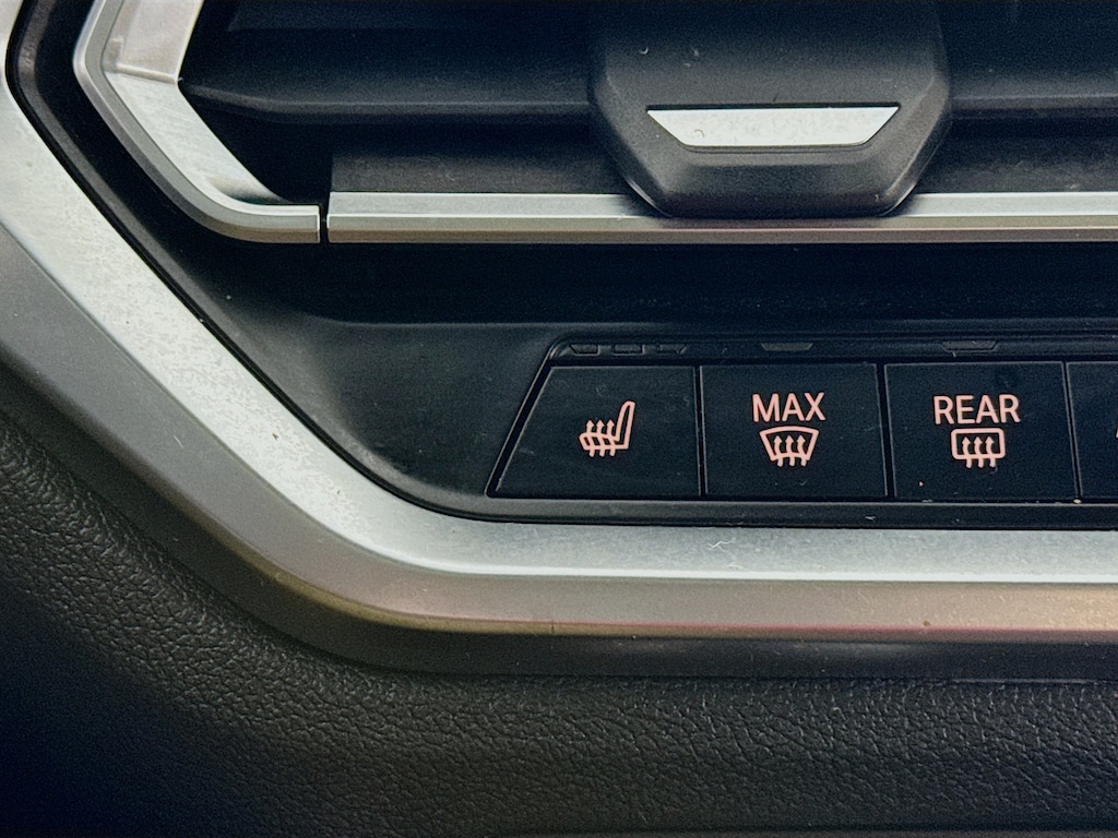 Used 2019 BMW 330i M Sport xDrive w/Navigation,Leather,Pano Sunroof Sedan