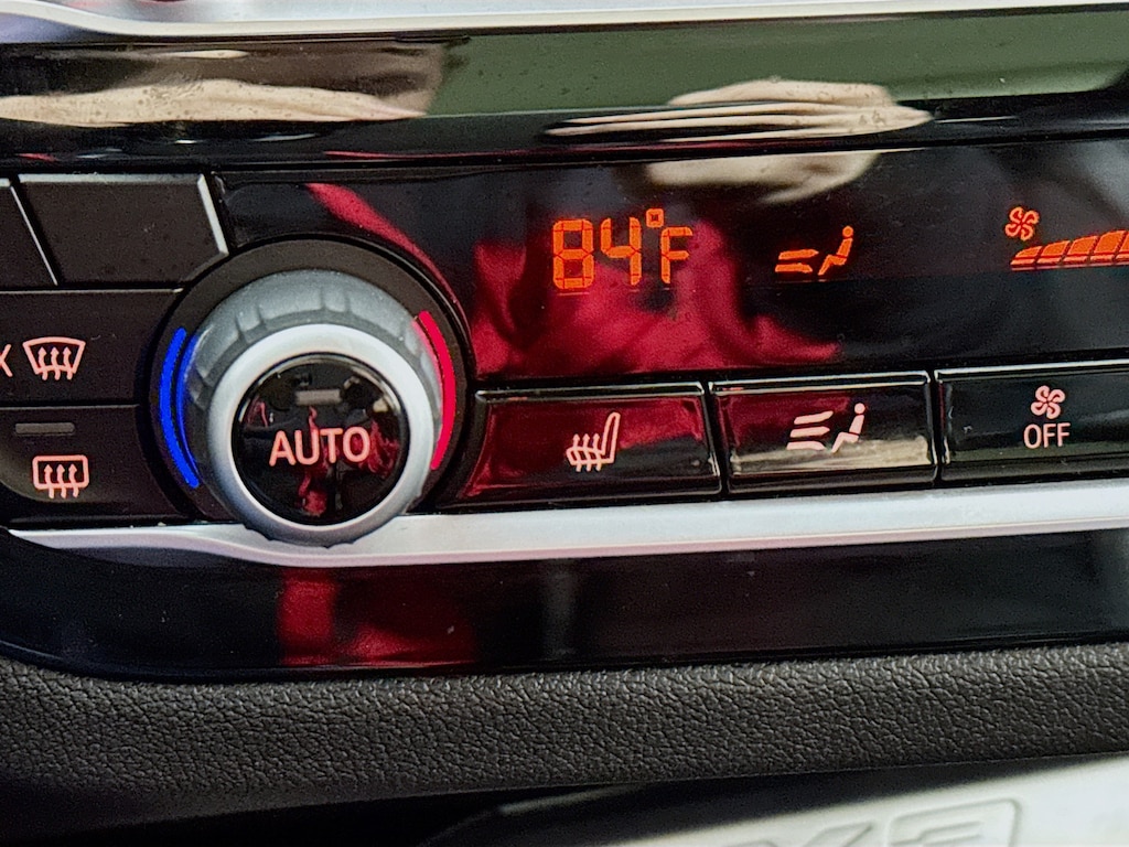 Used 2019 BMW X3 xDrive30i w/Navigation,Leather,Pano Sunoof SUV