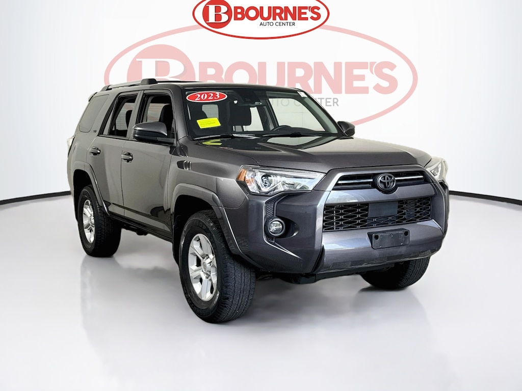 Used 2023 Toyota 4Runner SR5 4x4 w/Android Auto & Apple Carplay SUV