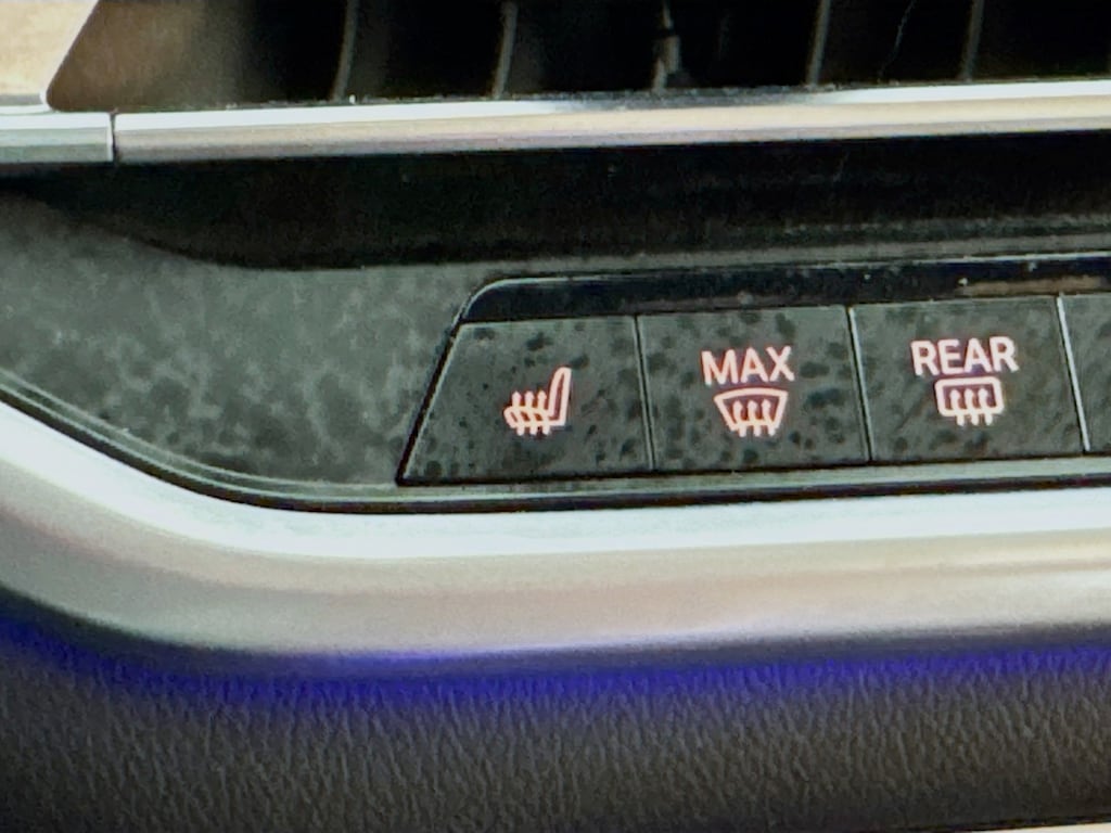 Used 2023 BMW X5 Premium xDrive40i w/Navigation,Leather,Pano Sunroof SUV