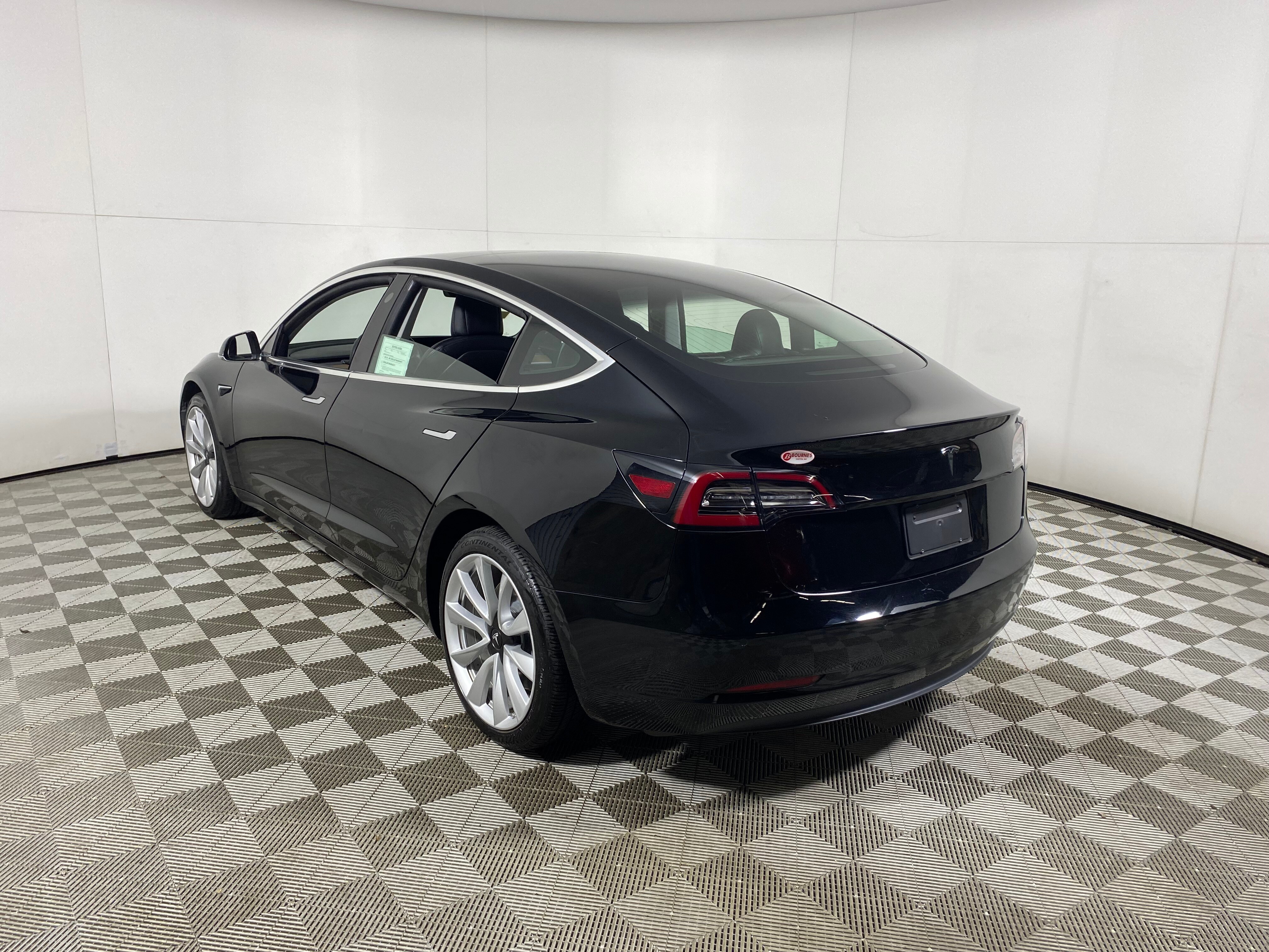 2020 Tesla Model 3 Standard Range +