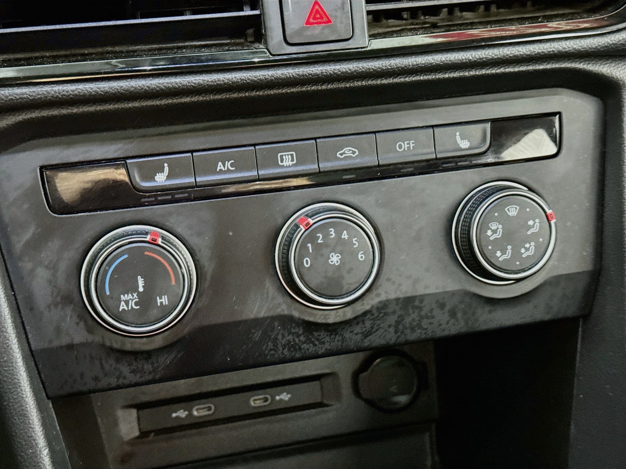 2022 Volkswagen Taos SE - Photo 18
