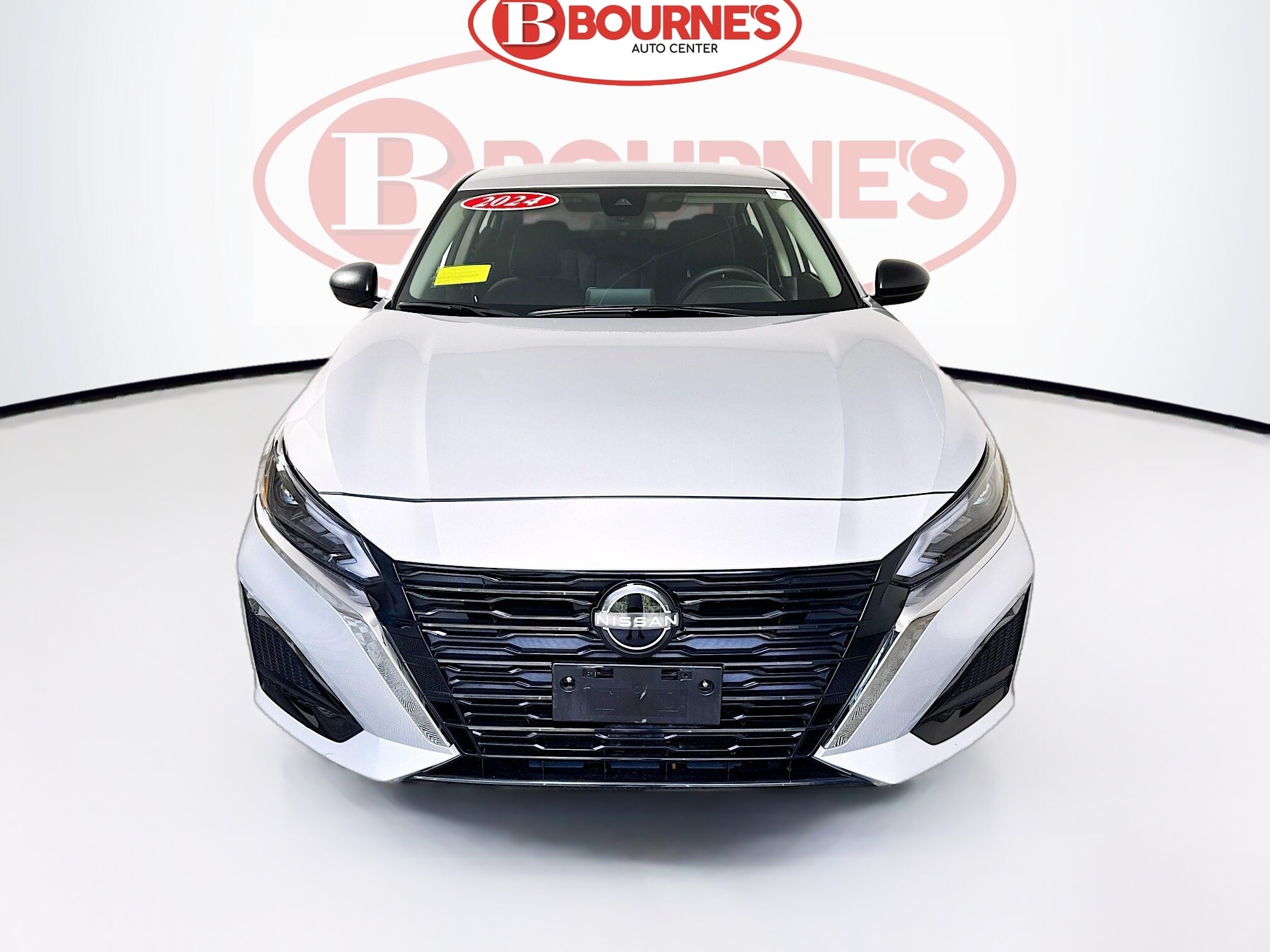 2024 Nissan Altima SV photo 3