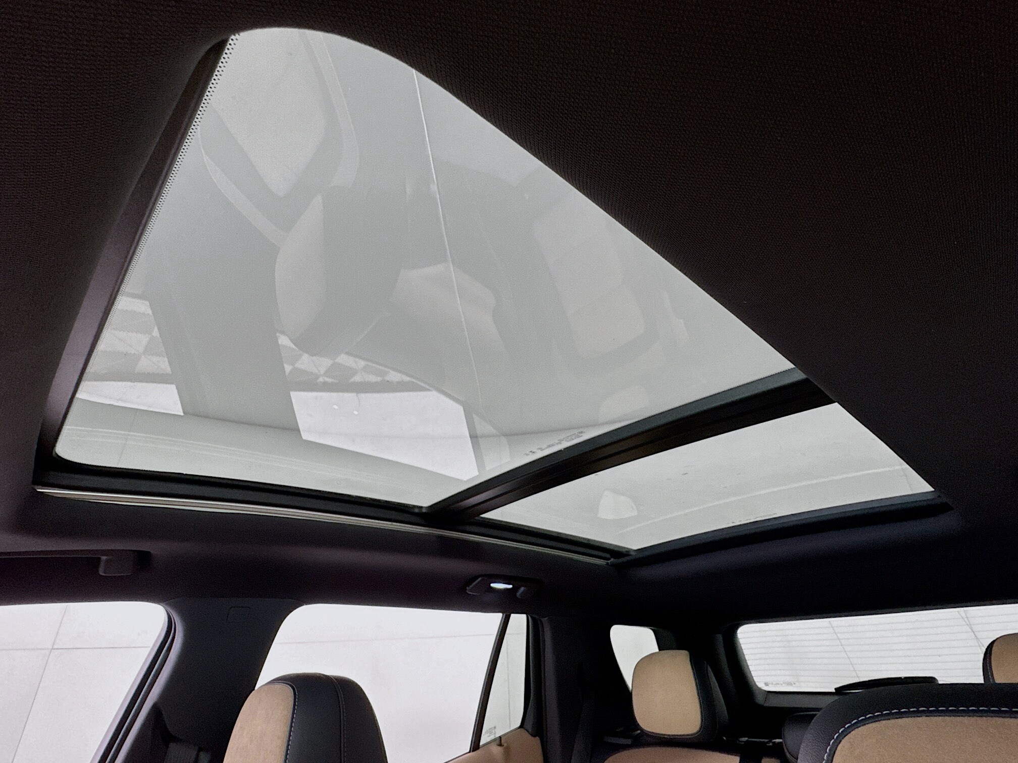 2025 Chevrolet Equinox ACTIV photo 3
