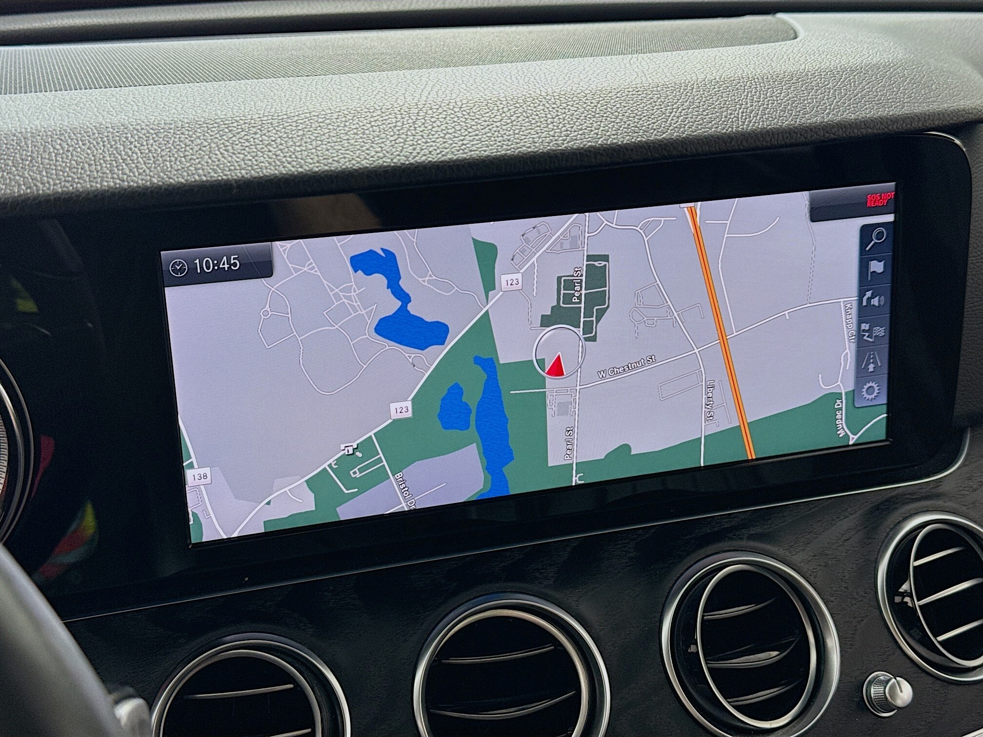 2019 Mercedes Benz E 300 4MATIC photo 2