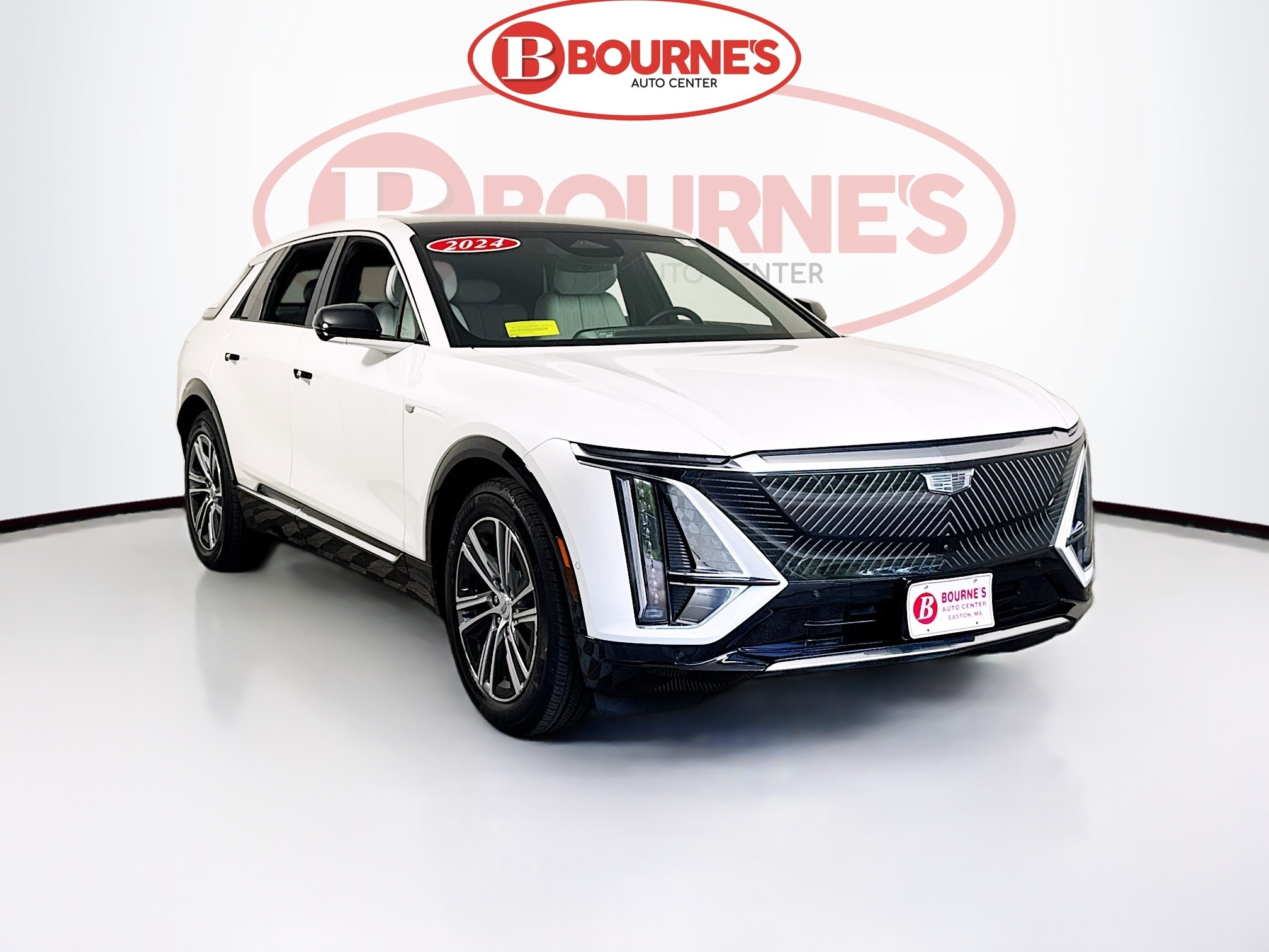 2024 Cadillac LYRIQ Luxury 1