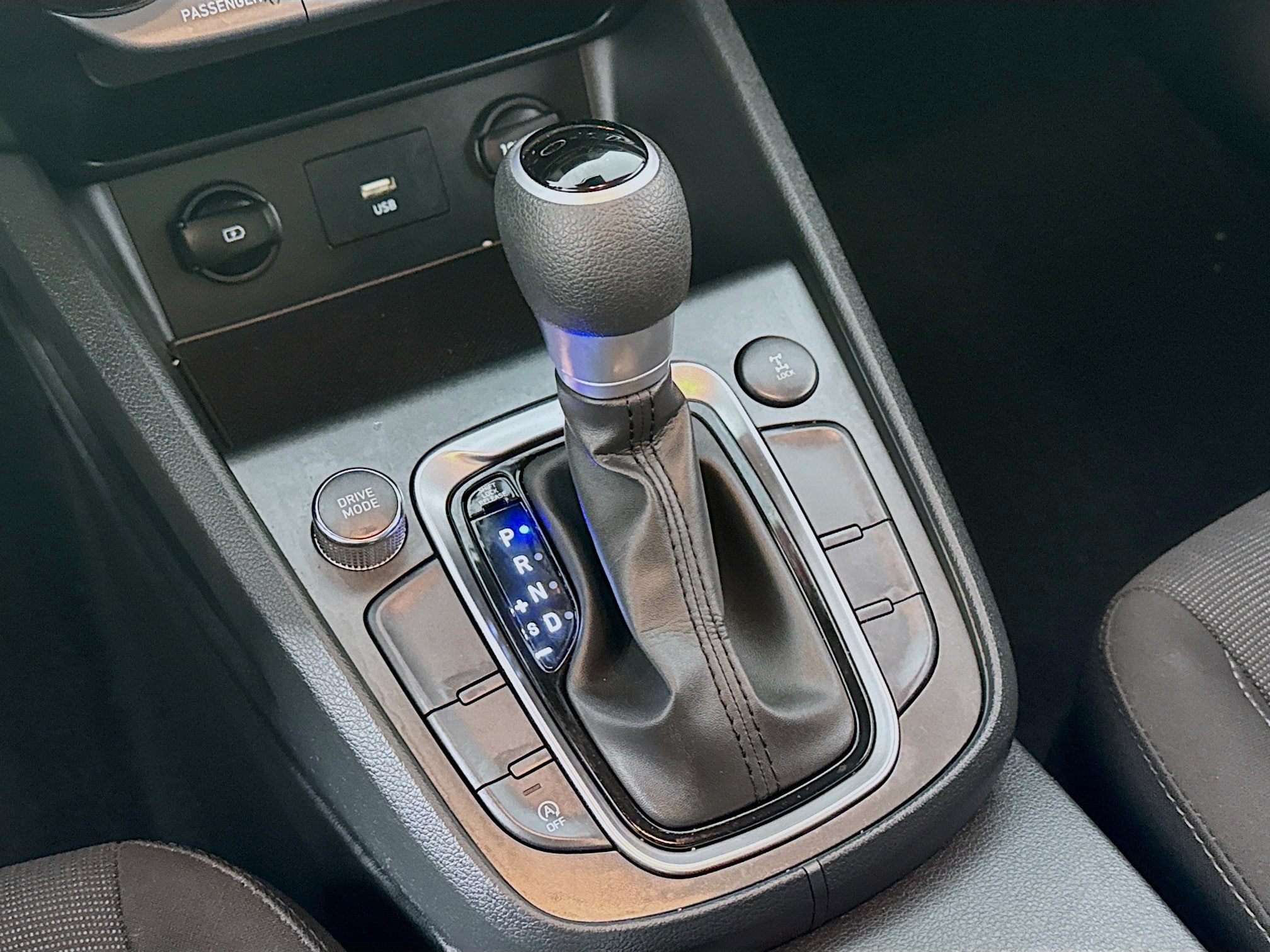 2023 Hyundai Kona SEL - Photo 18