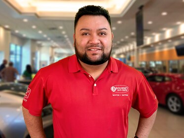 Staff member Jose Molina from ID_e35c35d7a68c