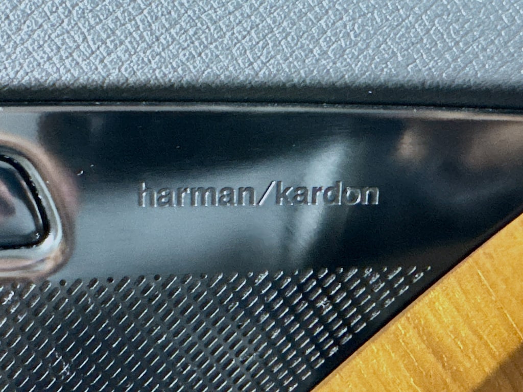 Used 2023 Volvo XC90 B6 AWD Plus w/Navigation,Leather,Pano Sunroof SUV