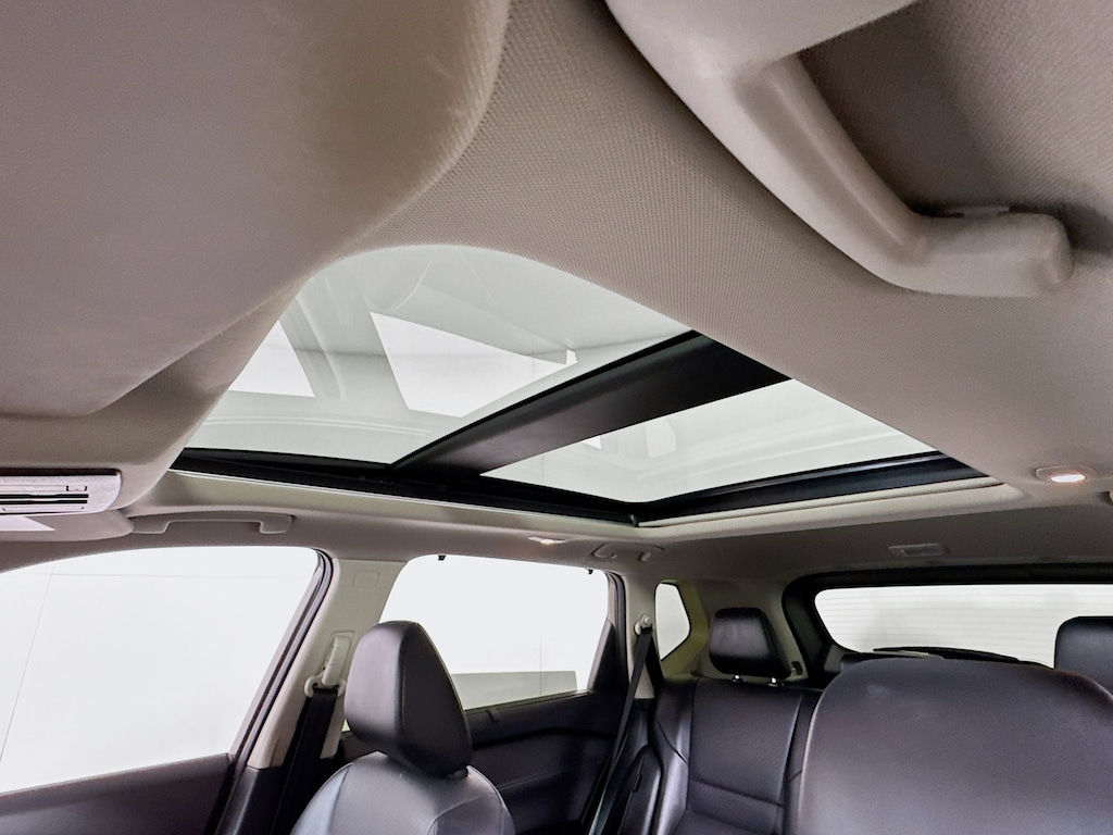 Used 2024 Nissan Rogue SV AWD w/Heated Leather,Pano Sunroof SUV