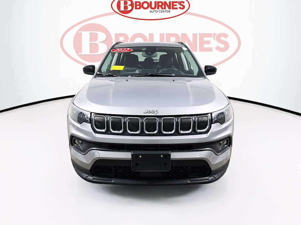 Used 2022 Jeep Compass Latitude 4x4 w/Heated Seats & Steering Wheel SUV