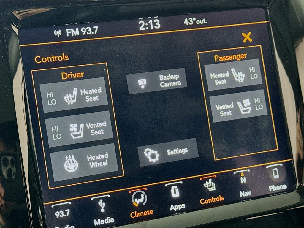 Used 2019 Jeep Cherokee Overland 4x4 w/Navigation,Leather,Pano Sunroof SUV