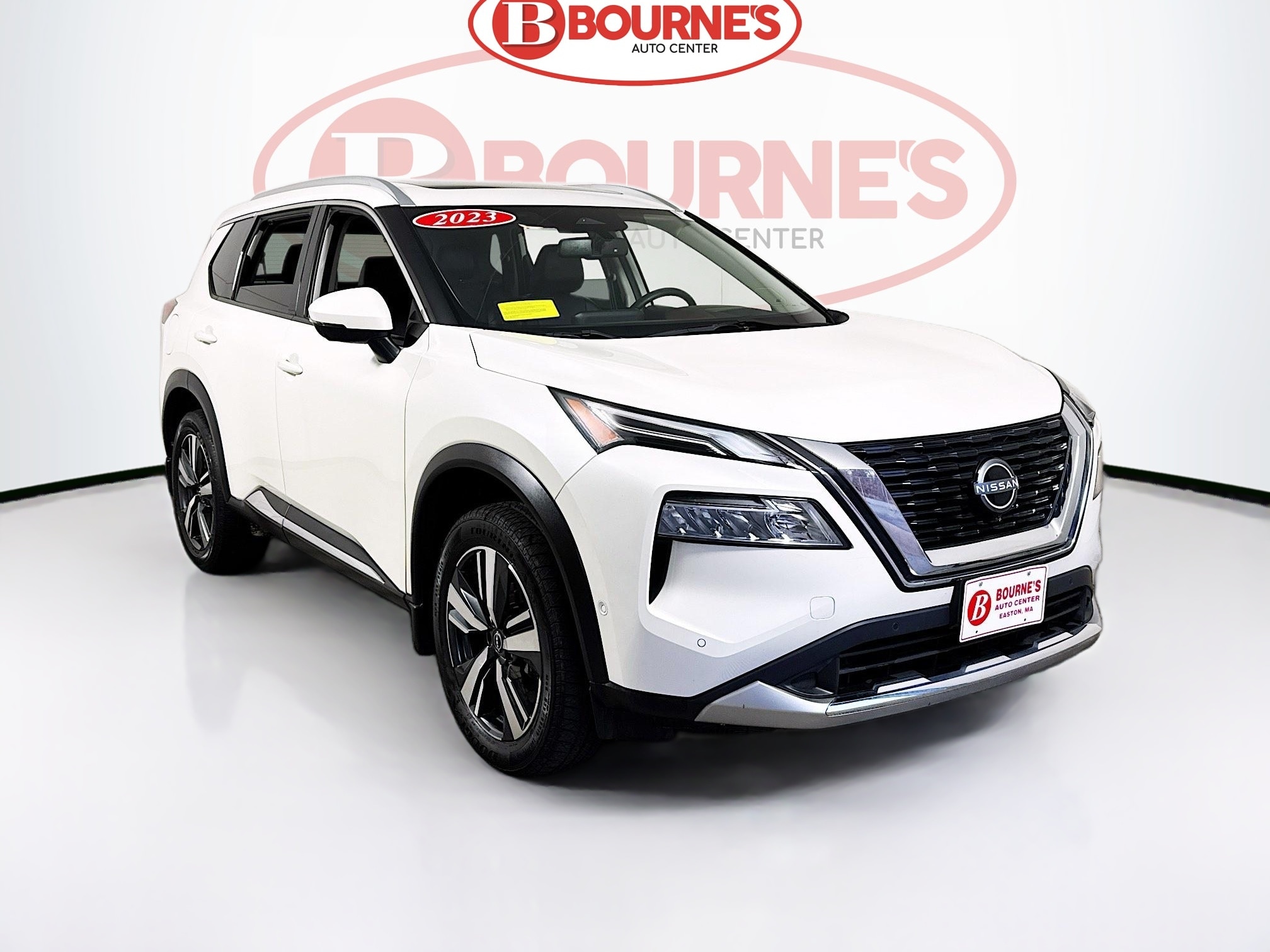 2023 Nissan Rogue Platinum's photo
