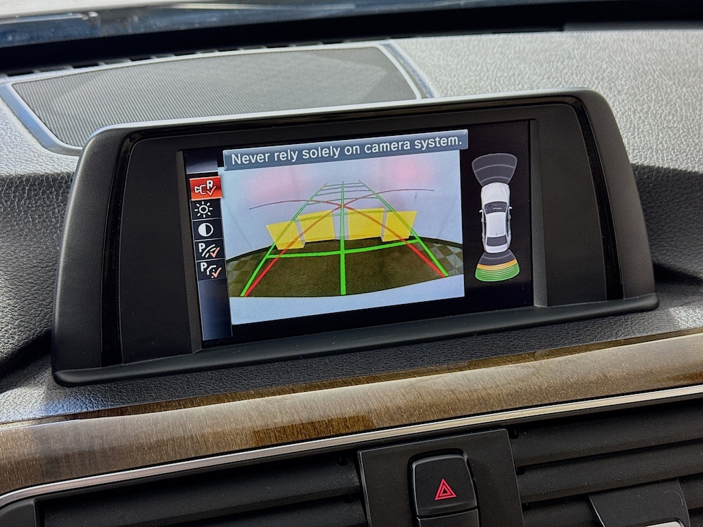 Used 2016 BMW 328i xDrive w/Heated Leather,Sunroof Sedan