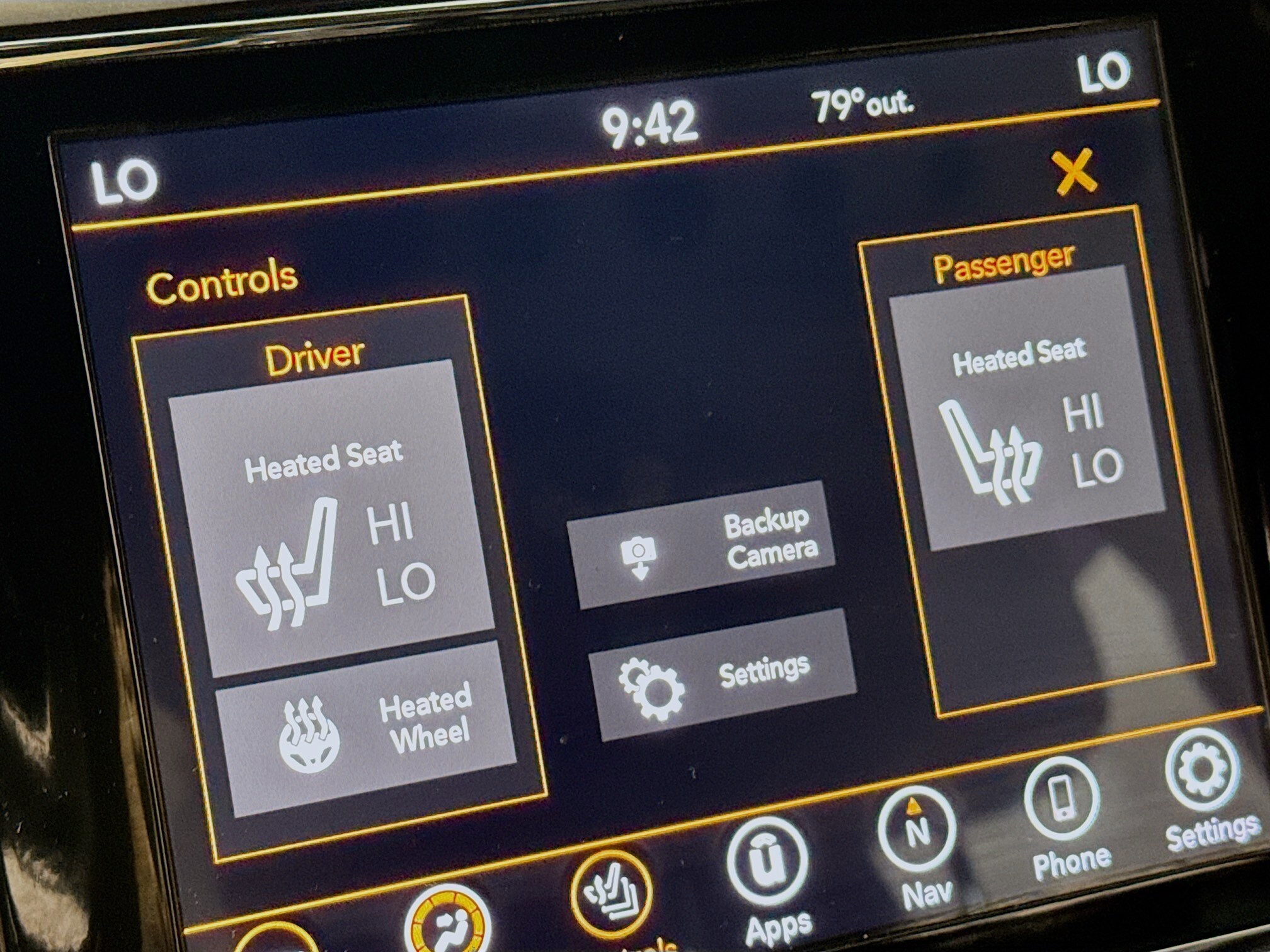 2021 Jeep Grand Cherokee Laredo photo 4