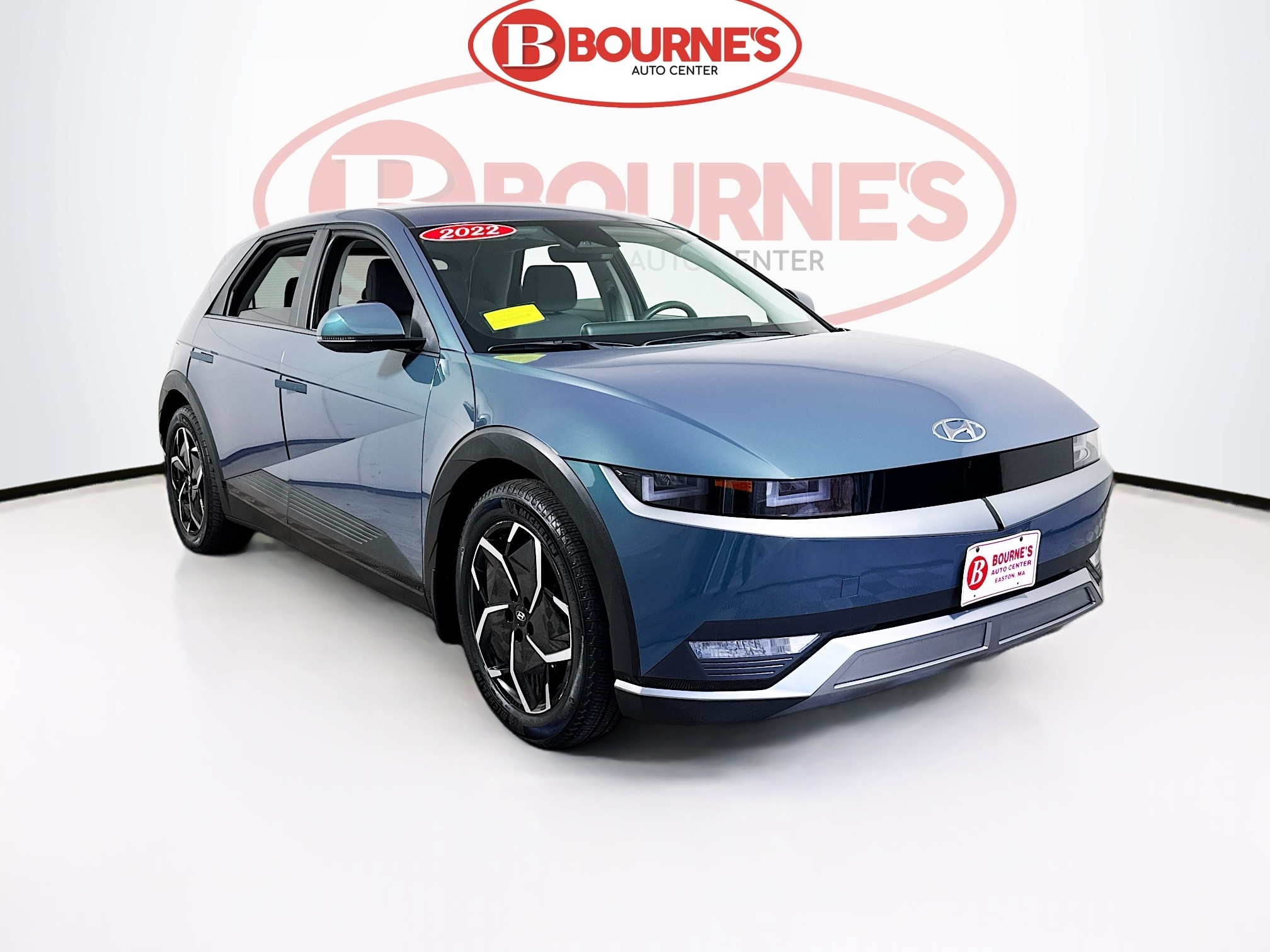 2022 Hyundai IONIQ 5 SE's photo