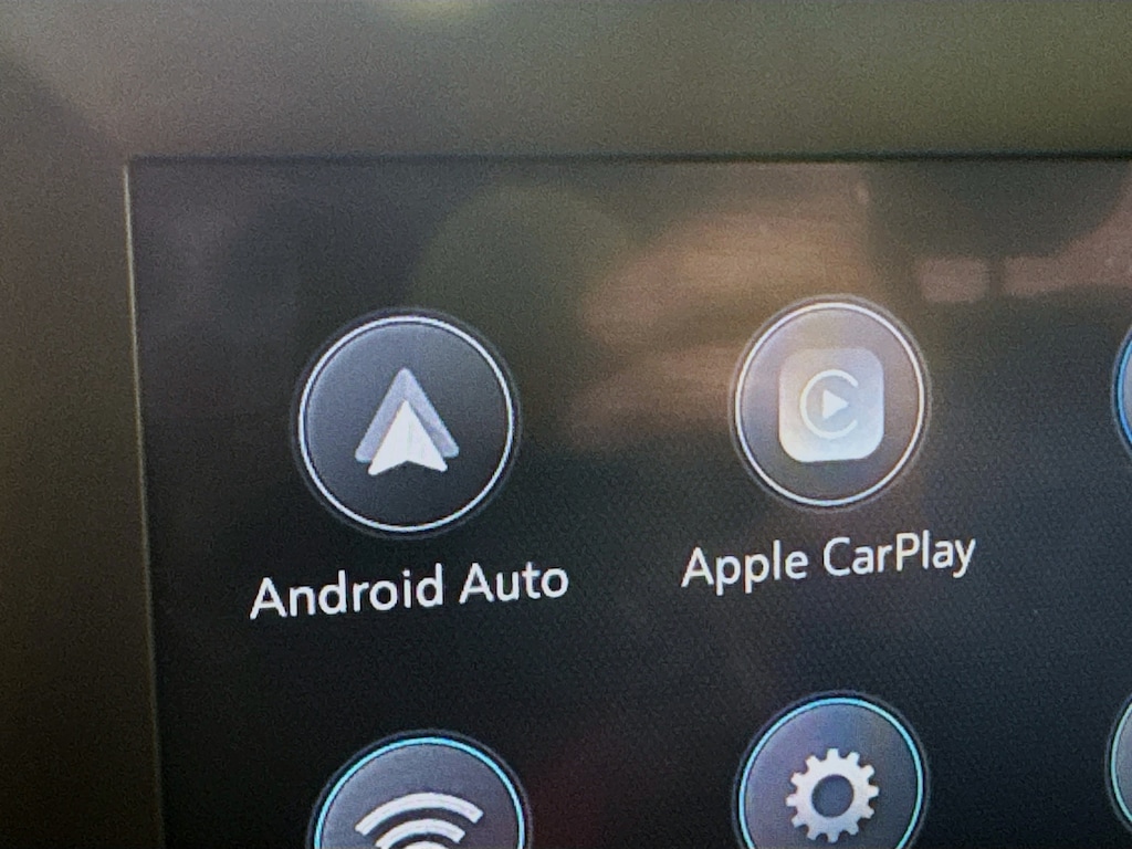 Used 2022 Chevrolet Suburban LS 4WD w/Android Auto & Apple Carplay,Leather SUV