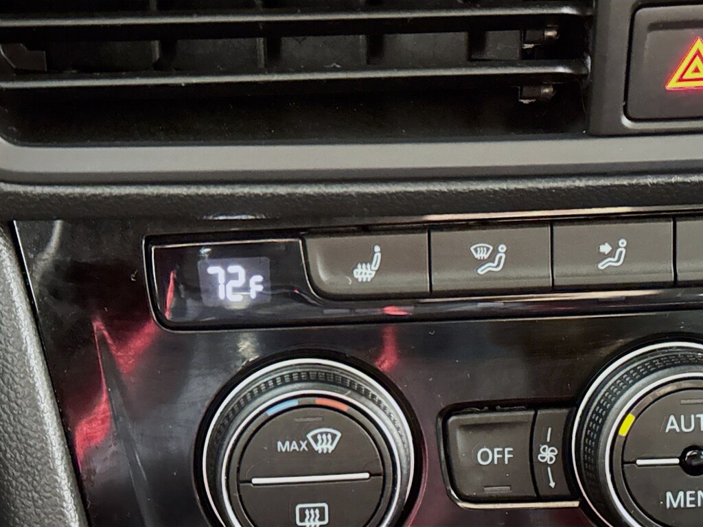 Used 2022 Volkswagen Jetta 1.5T SE w/Heated Leather,Sunroof Sedan