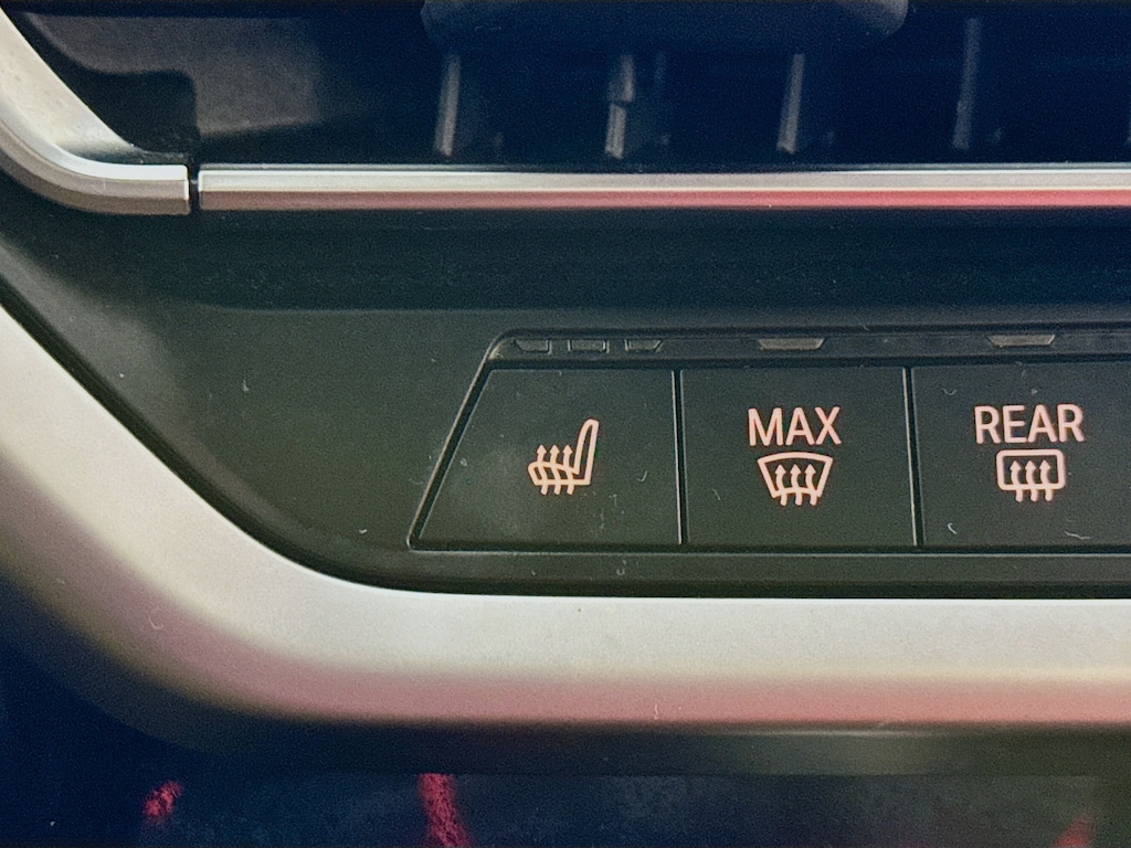 Used 2022 BMW X3 xDrive30i w/Navigation,Leather,Pano Roof SUV