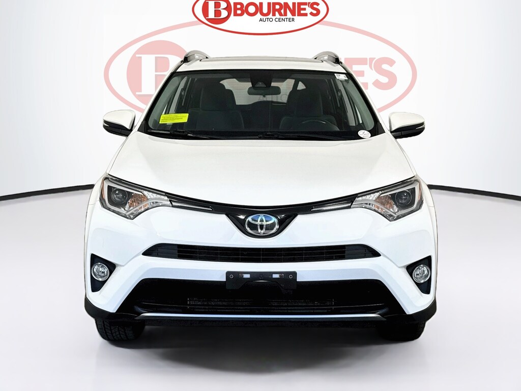 Used 2017 Toyota RAV4 XLE AWD w/Sunroof SUV