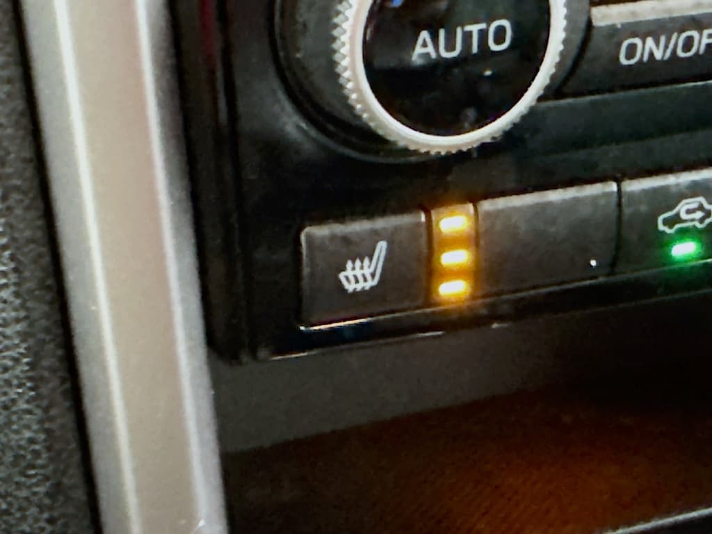 Used 2020 Subaru Ascent Premium AWD w/Heated Seats SUV