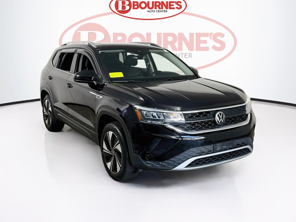 Used 2023 Volkswagen Taos 1.5T SE 4MOTION w/Heated Seats,Pano Roof SUV