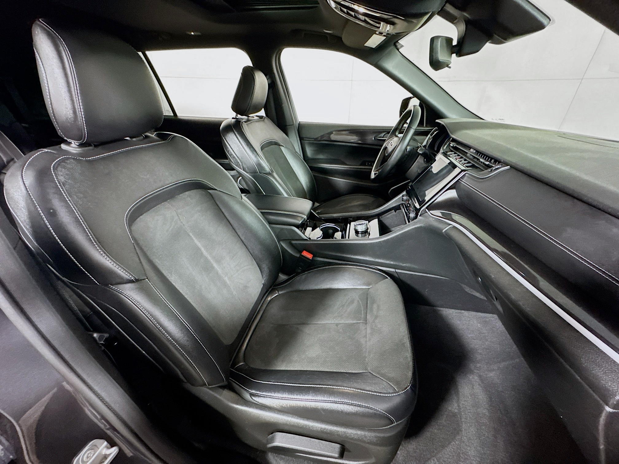 2022 Jeep Grand Cherokee L Altitude - Photo 28