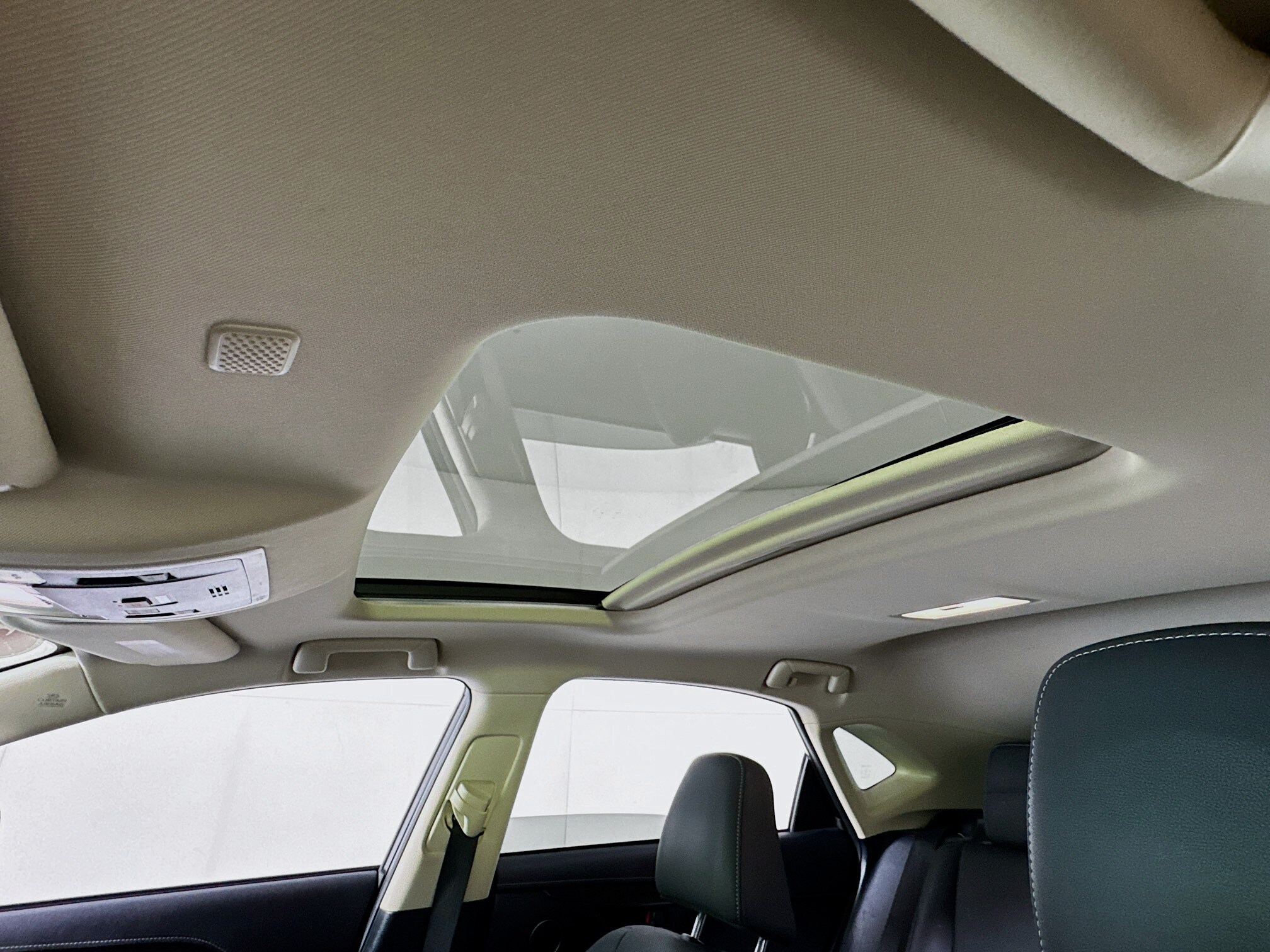 2020 Lexus NX 300 AWD photo 4