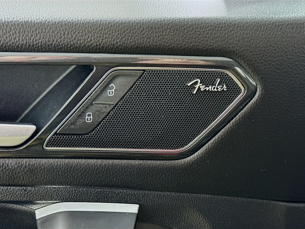 Used 2024 Volkswagen Tiguan 2.0T SEL R-Line 4Motion w/Navi,Leather,Pano Roof,Fender Audio SUV