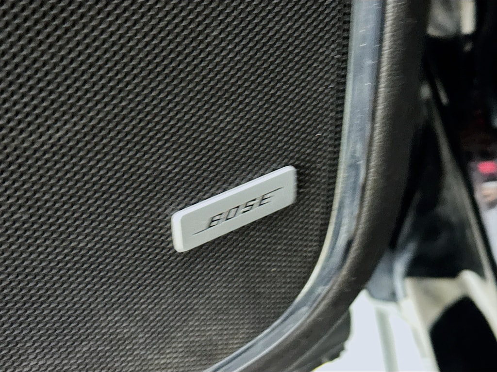 Used 2018 Chevrolet Tahoe LT 4WD w/Navigation,Heated Leather,Sunroof SUV