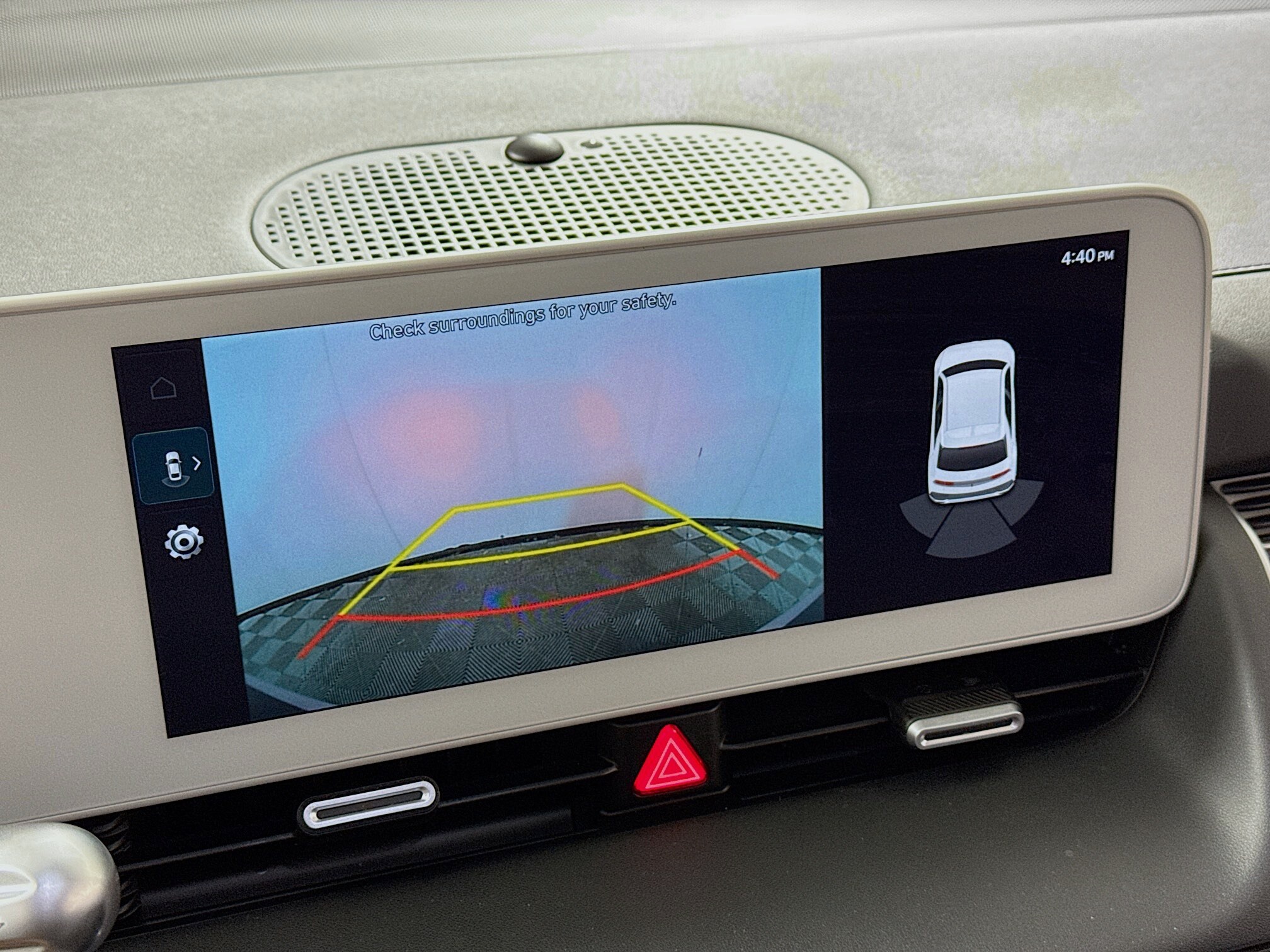 2023 Hyundai Ioniq 5 SE photo 3