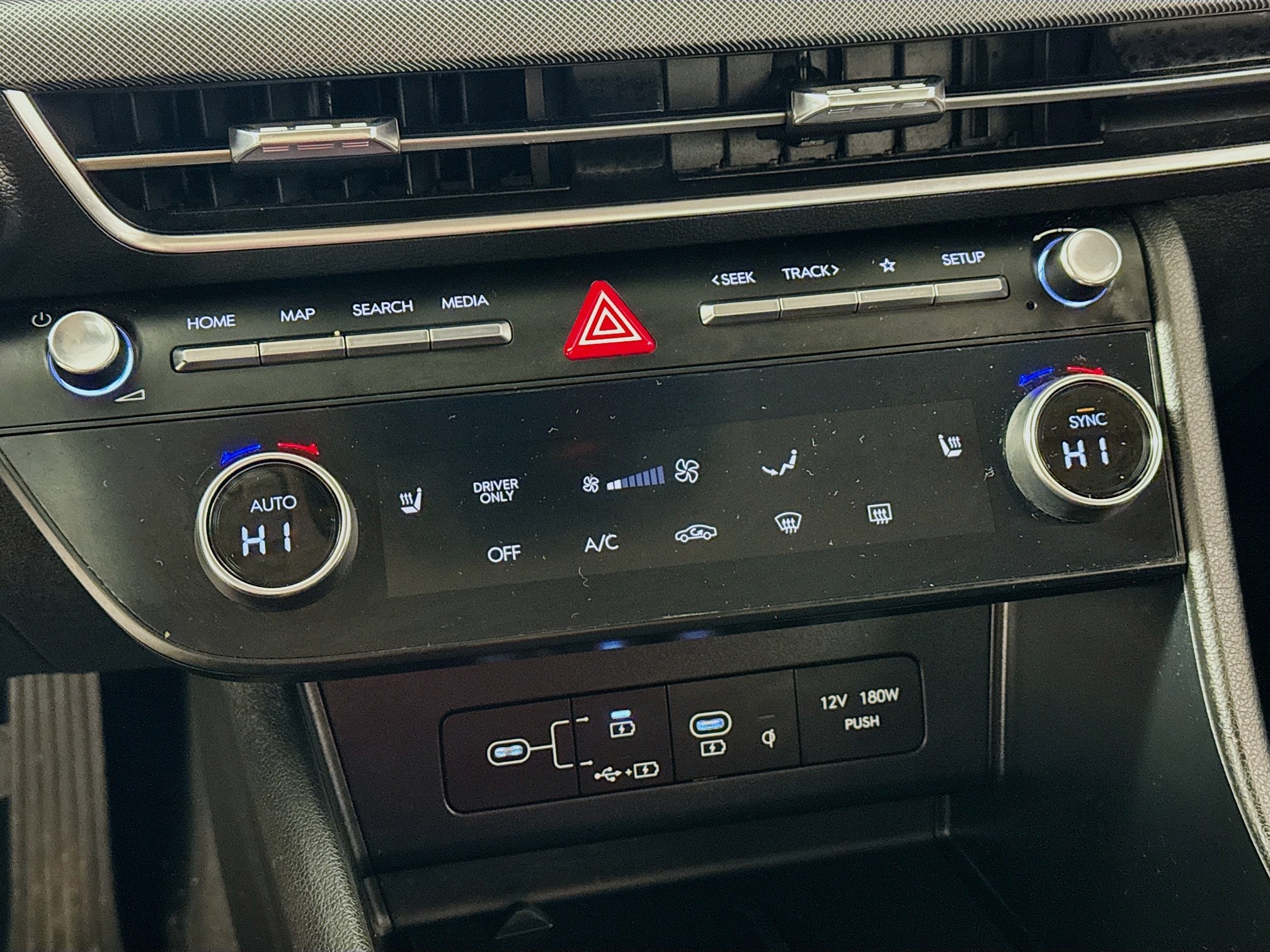 2025 Hyundai Sonata Hybrid SEL - Photo 17
