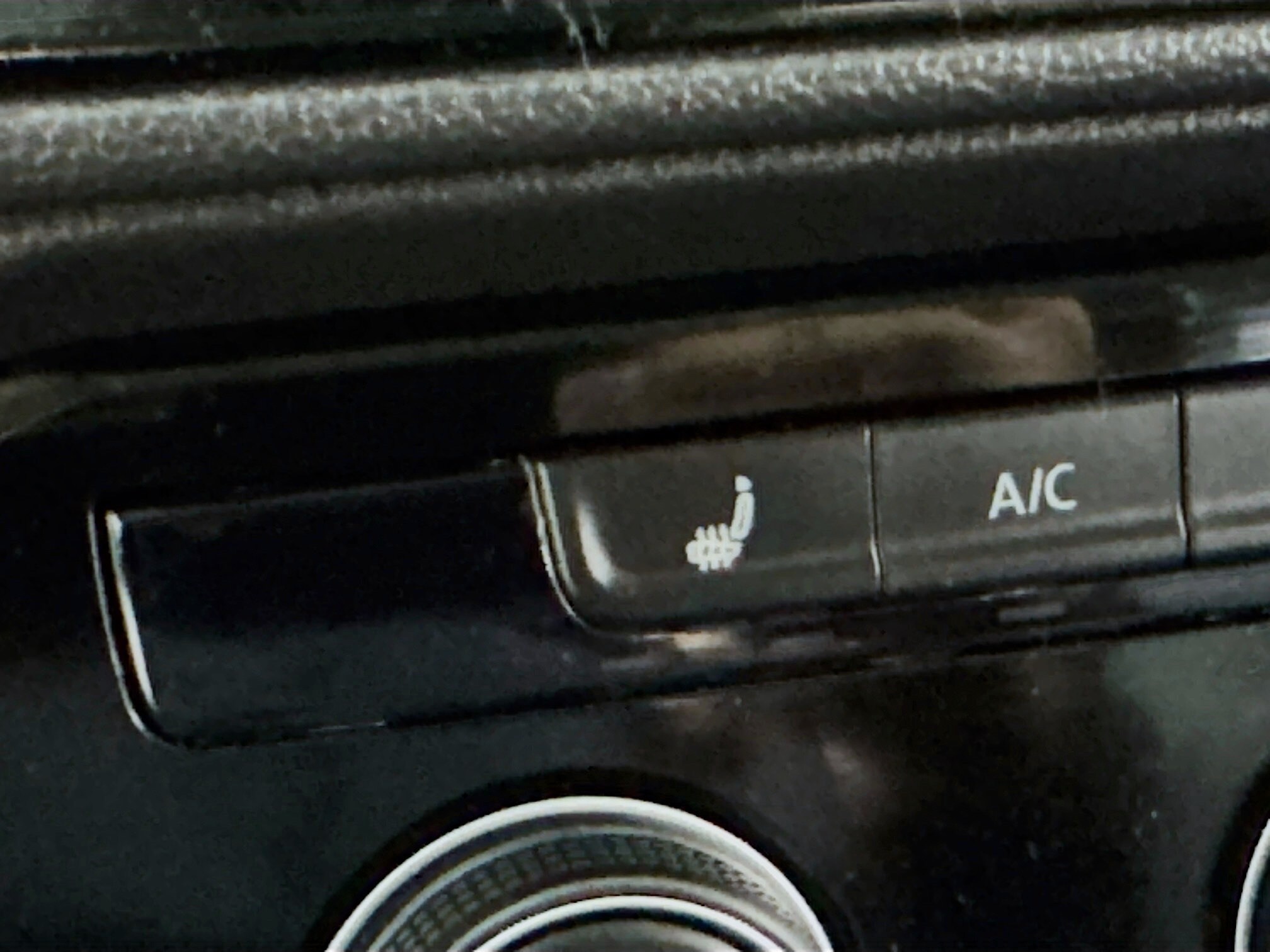 2023 Volkswagen Taos SE photo 2