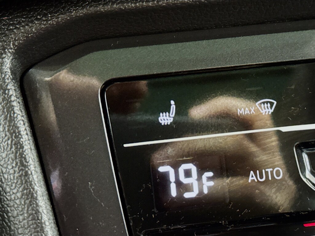 Used 2022 Volkswagen Tiguan 2.0T SE 4MOTION w/Heated Leather,Pano Sunroof SUV