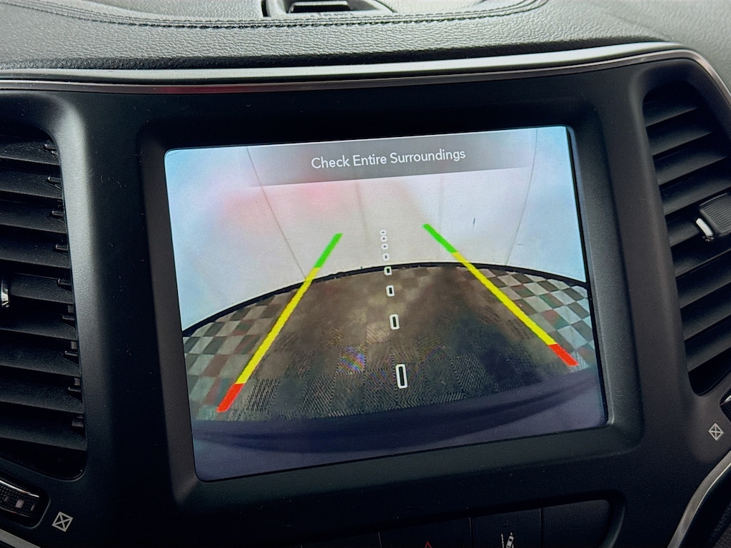 Used 2023 Jeep Cherokee Altitude Lux 4x4 w/Navigation,Heated Leather,PanoRoof SUV