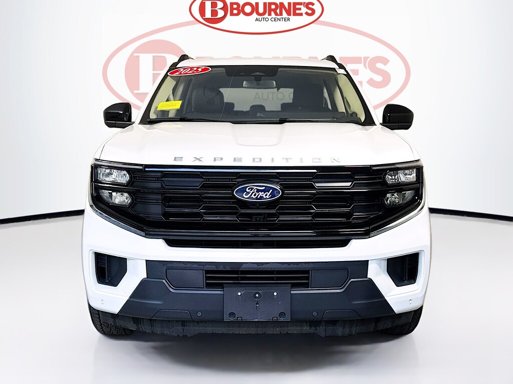 Used 2025 Ford Expedition Active 4WD w/Navigation,Remote Start SUV