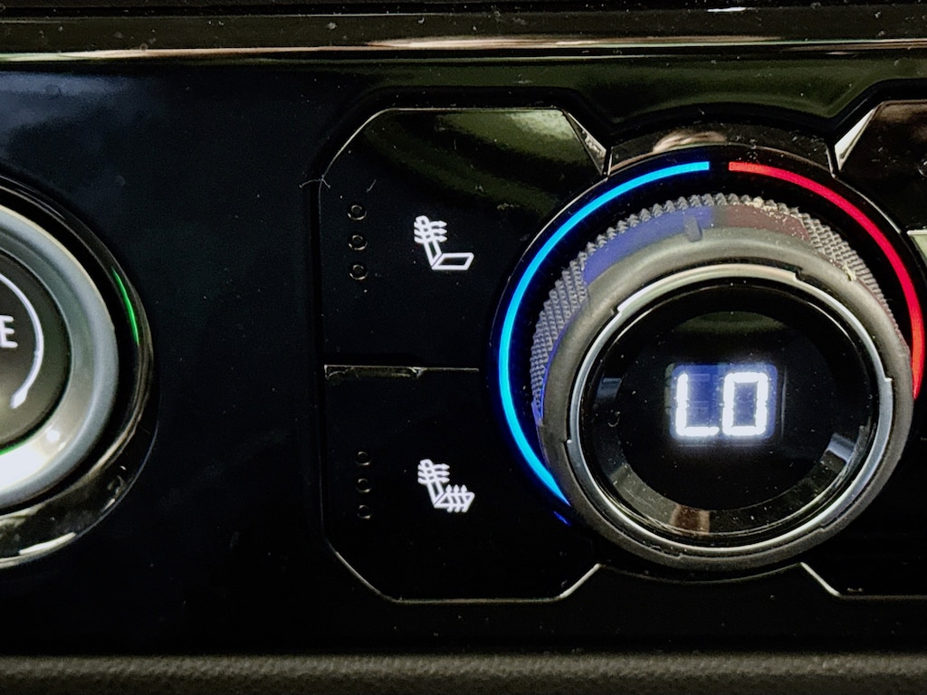 Used 2022 Chevrolet Silverado 1500 Crew Cab LT 4WD w/Heated Seats,Android & Apple Carplay Truck Crew Cab