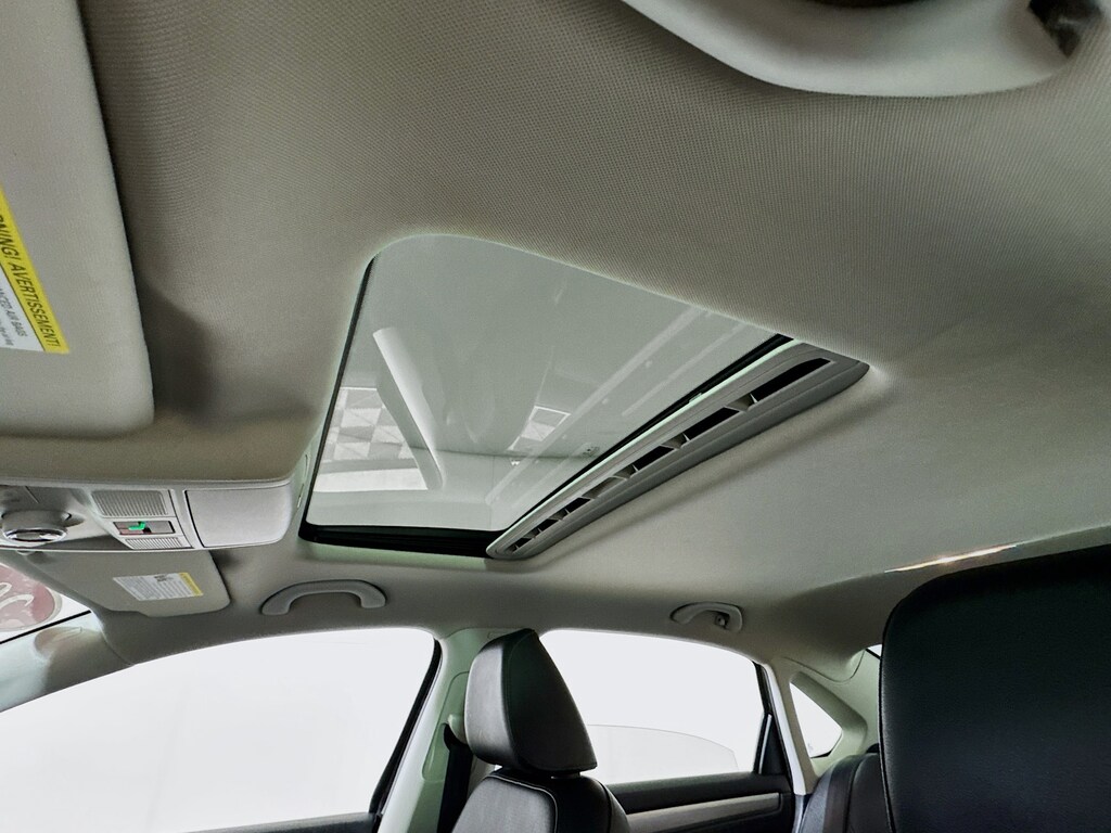 Used 2021 Volkswagen Passat 2.0T SE w/Heated Leather,Sunroof Sedan