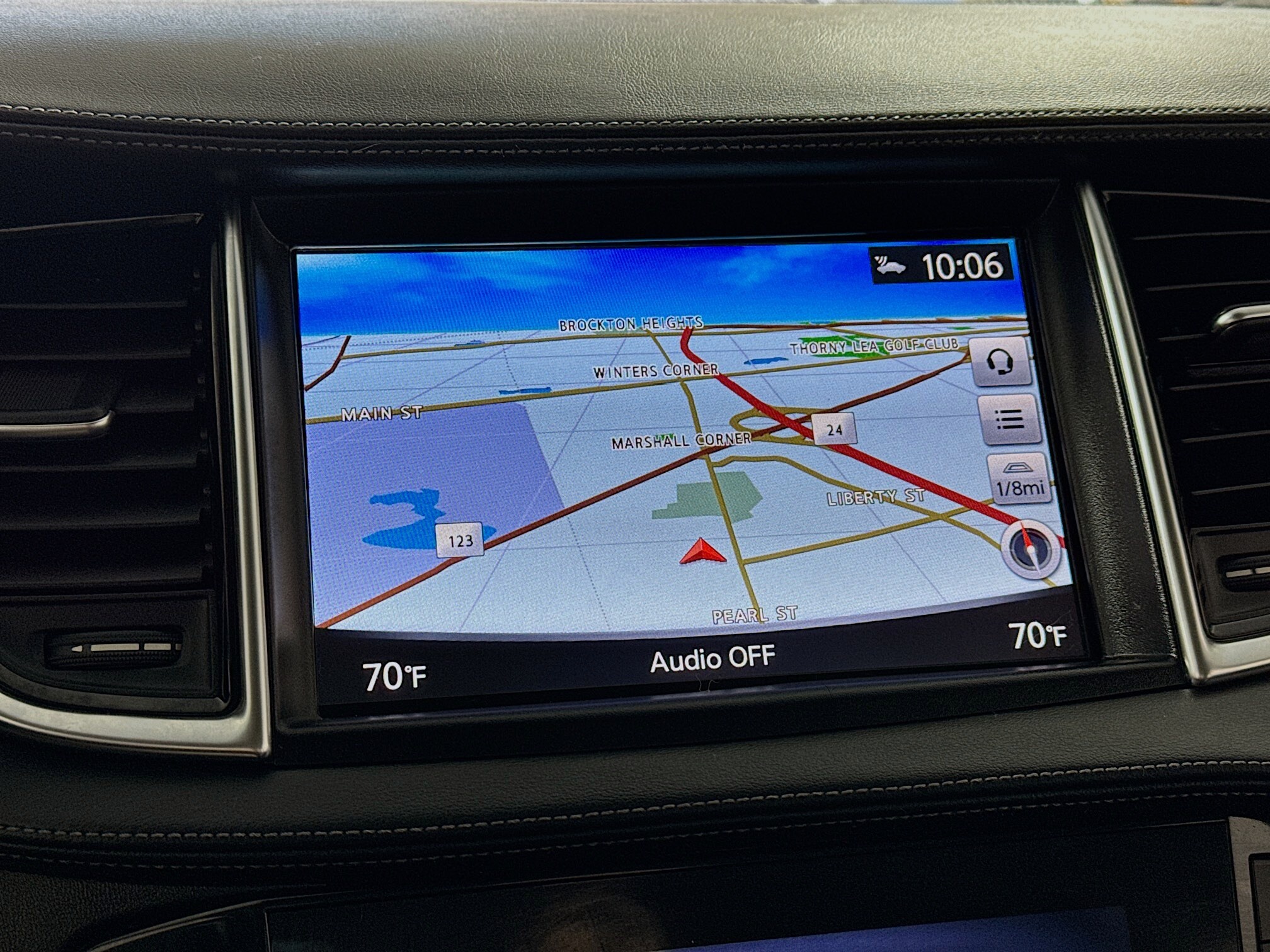 2019 Infiniti QX50 Essential AWD photo 2