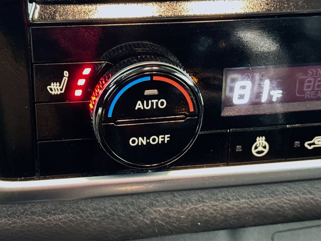 Used 2023 Nissan Rogue SL AWD w/Heated Leather,Pano Sunroof SUV